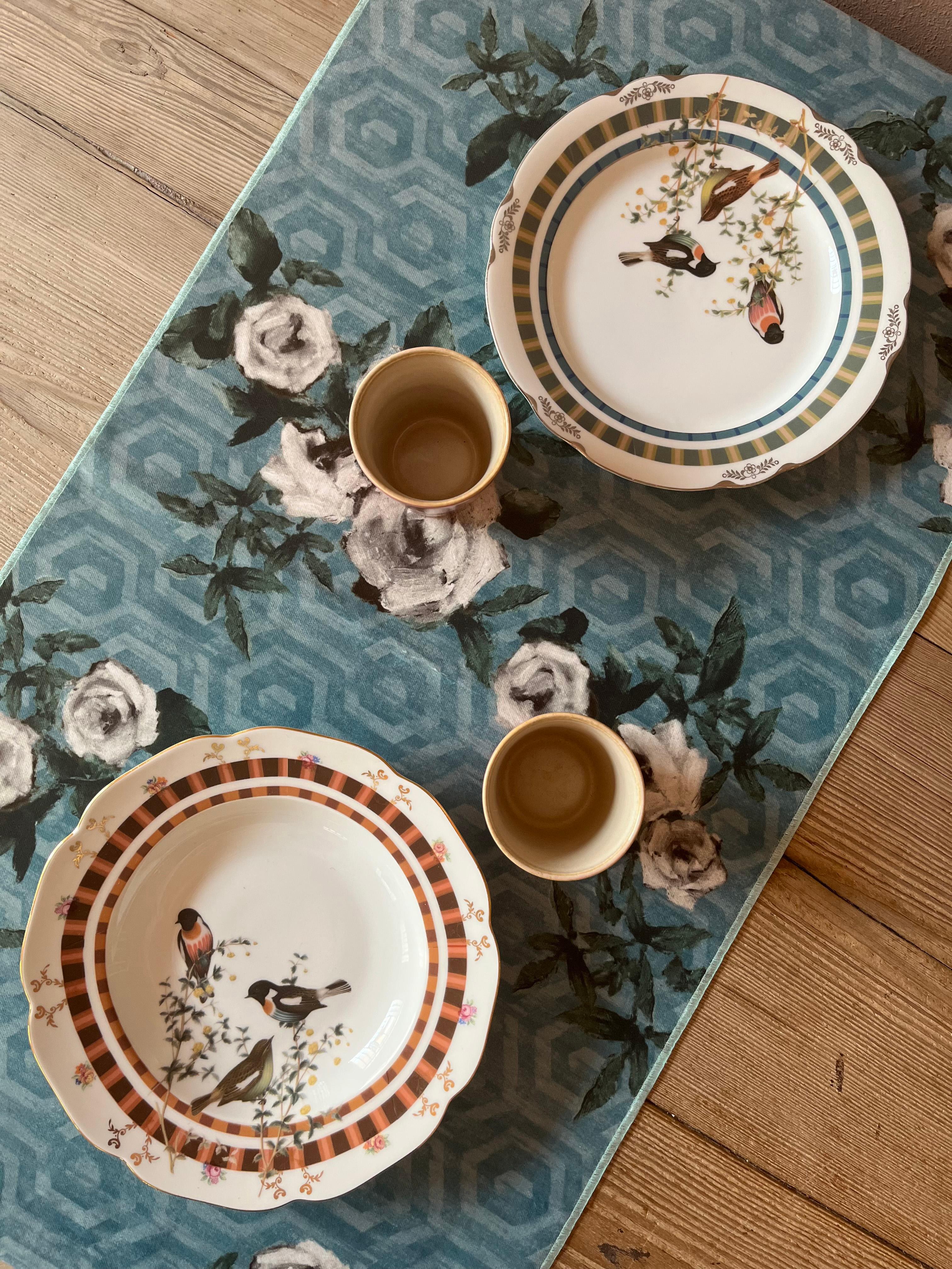 Italian Set 2 Runner in velluto di poliestere; fantasia floreale e righe in vendita