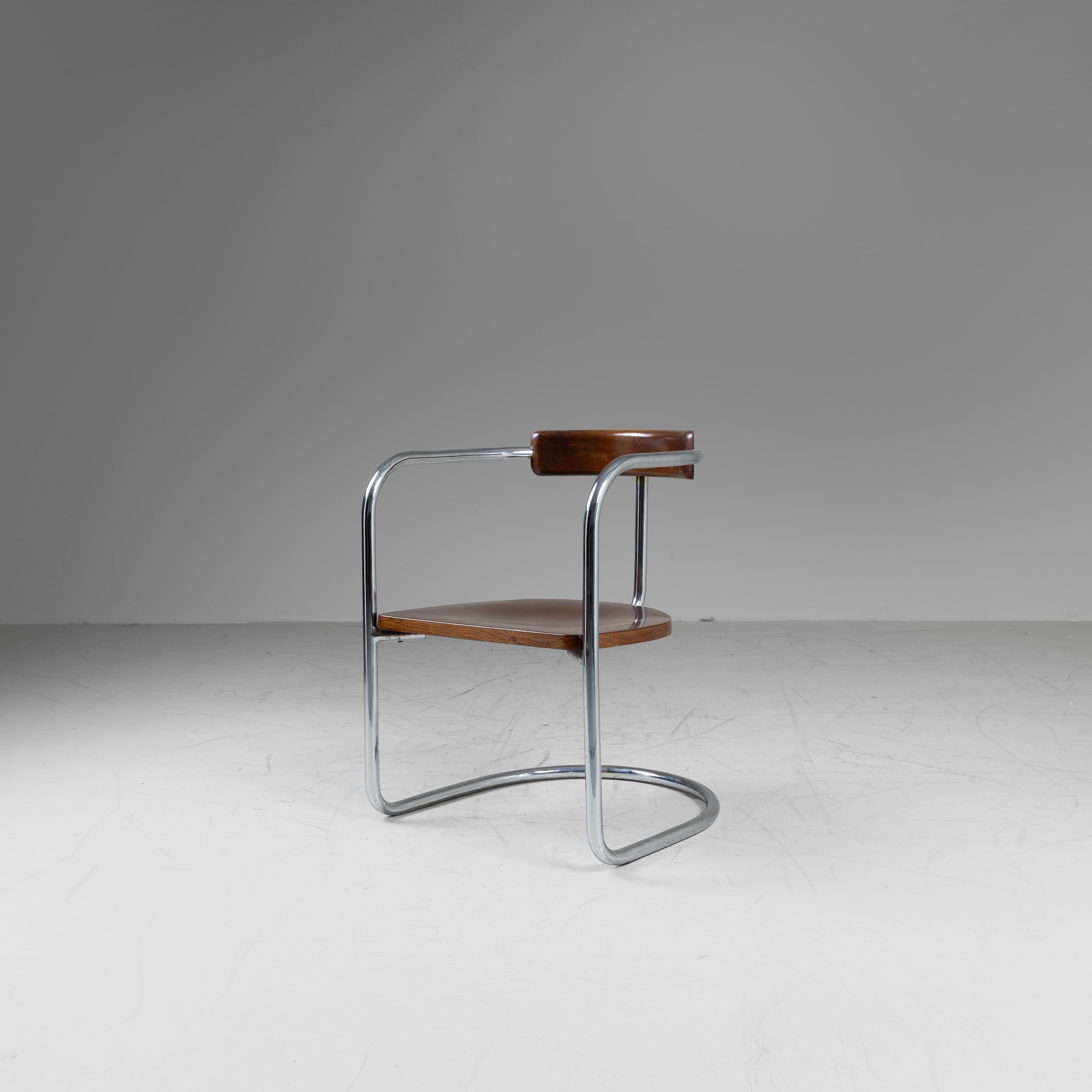 Set 2 sedie e tavolino in stile razionalista, Produzione Cova, 1935 (Stahl) im Angebot