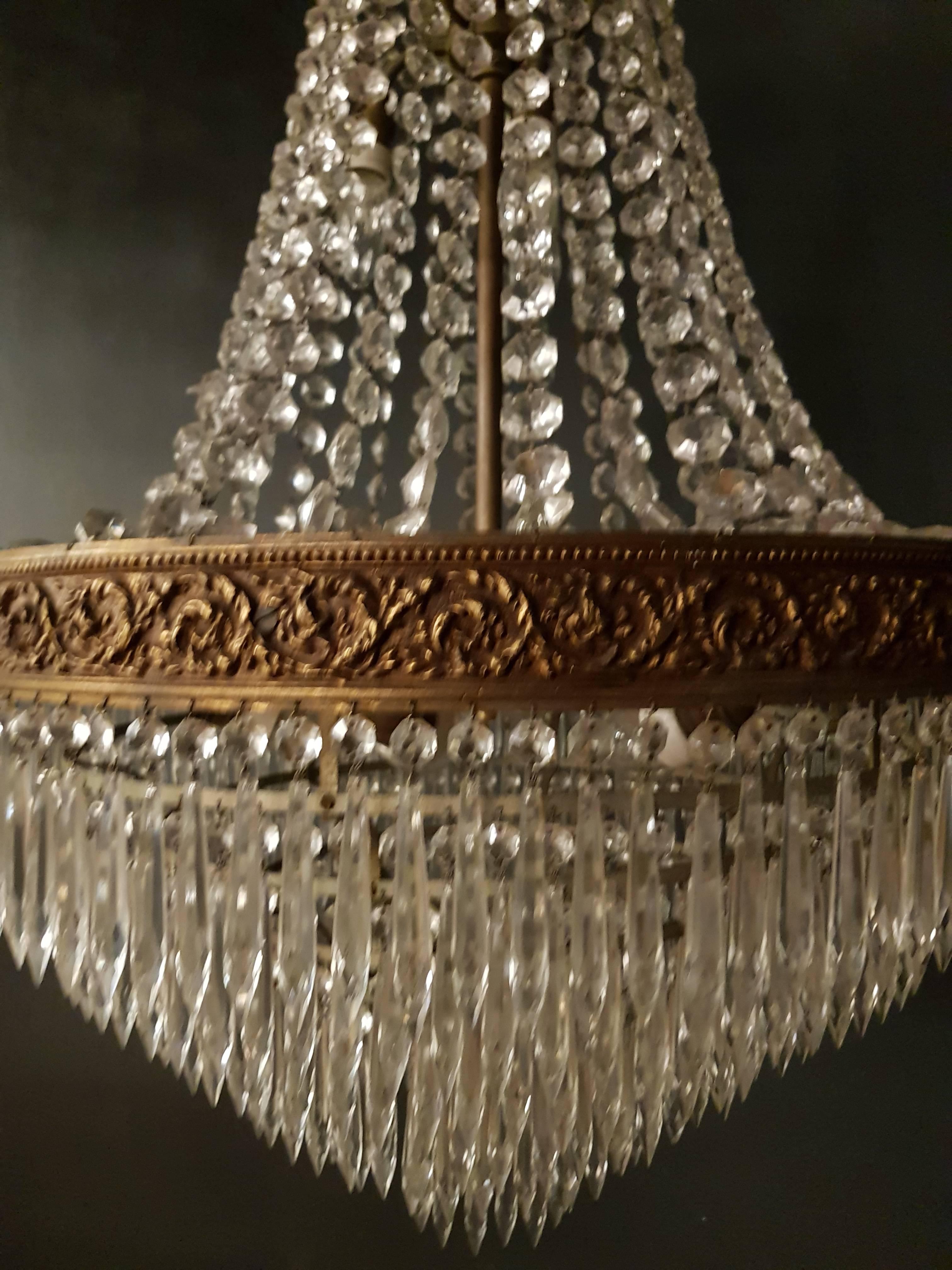 Empire Set 2x 'Sac a Perle' Pair of Crystal Chandelier Lustre Brass Ceiling Lamp In Good Condition In Berlin, DE