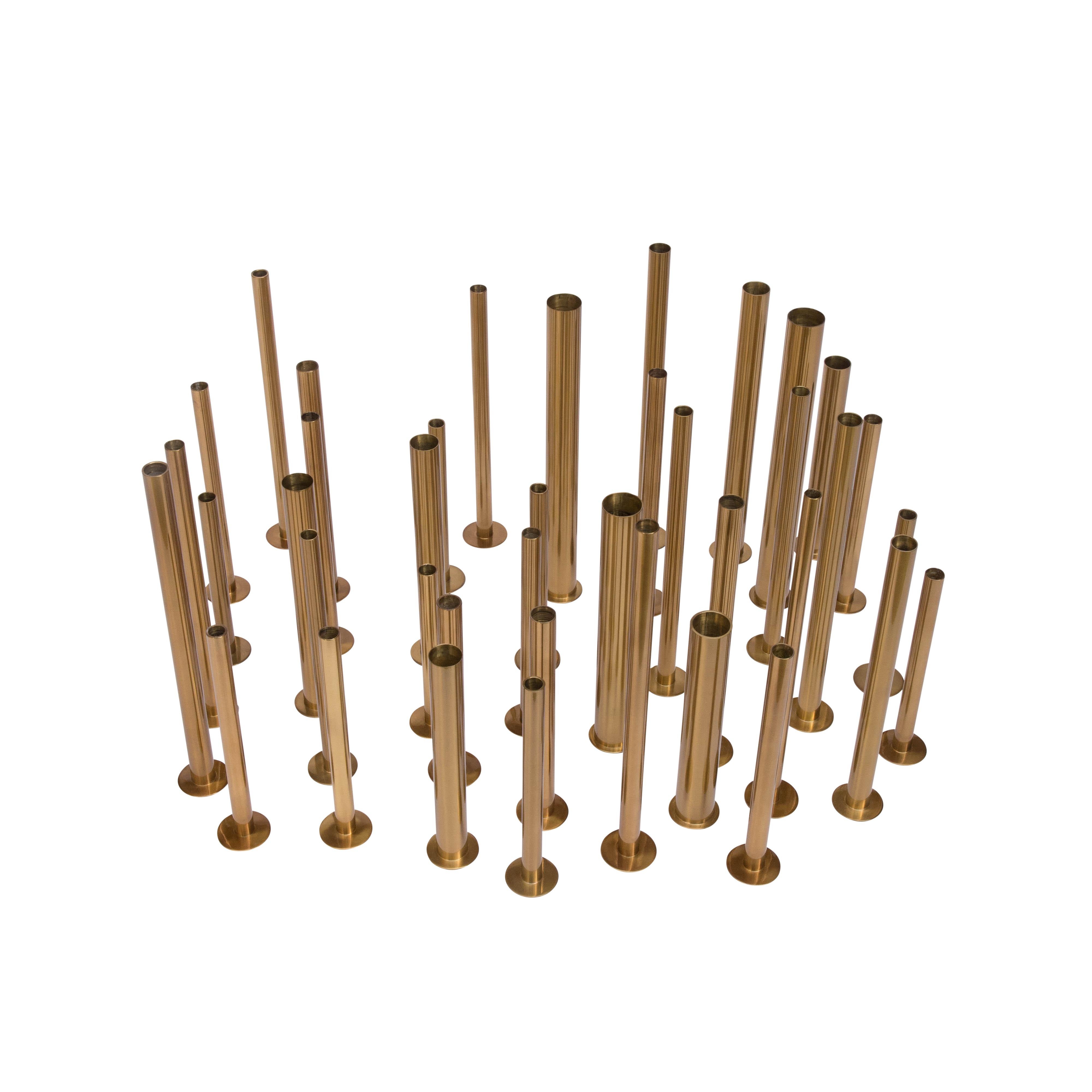 Moderno Set 20 sculture decorative in tubo d'ottone portafiori di Diego Mardegan in vendita