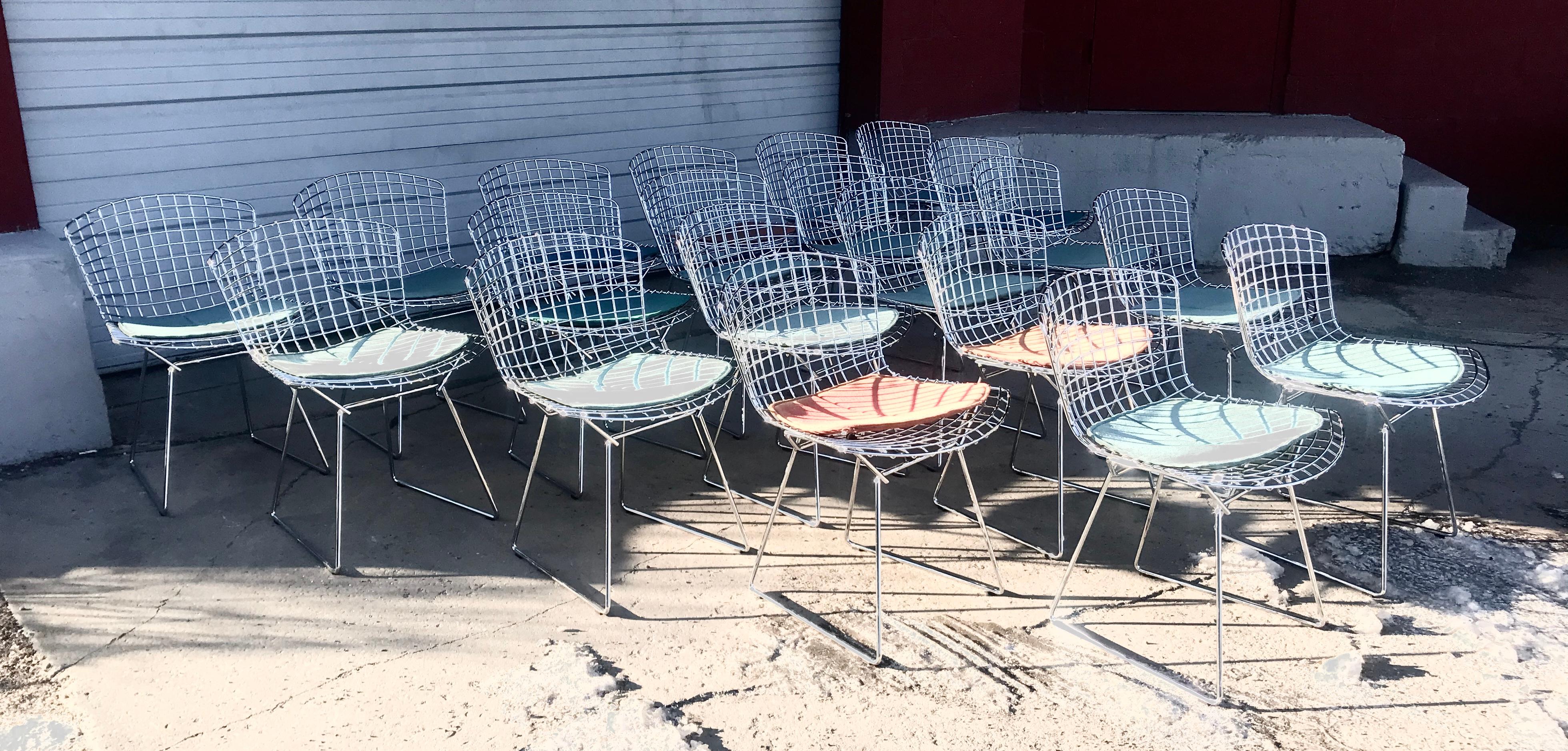 Late 20th Century Set of 20 Vintage Chrome Bertoia Side Chairs by Knoll