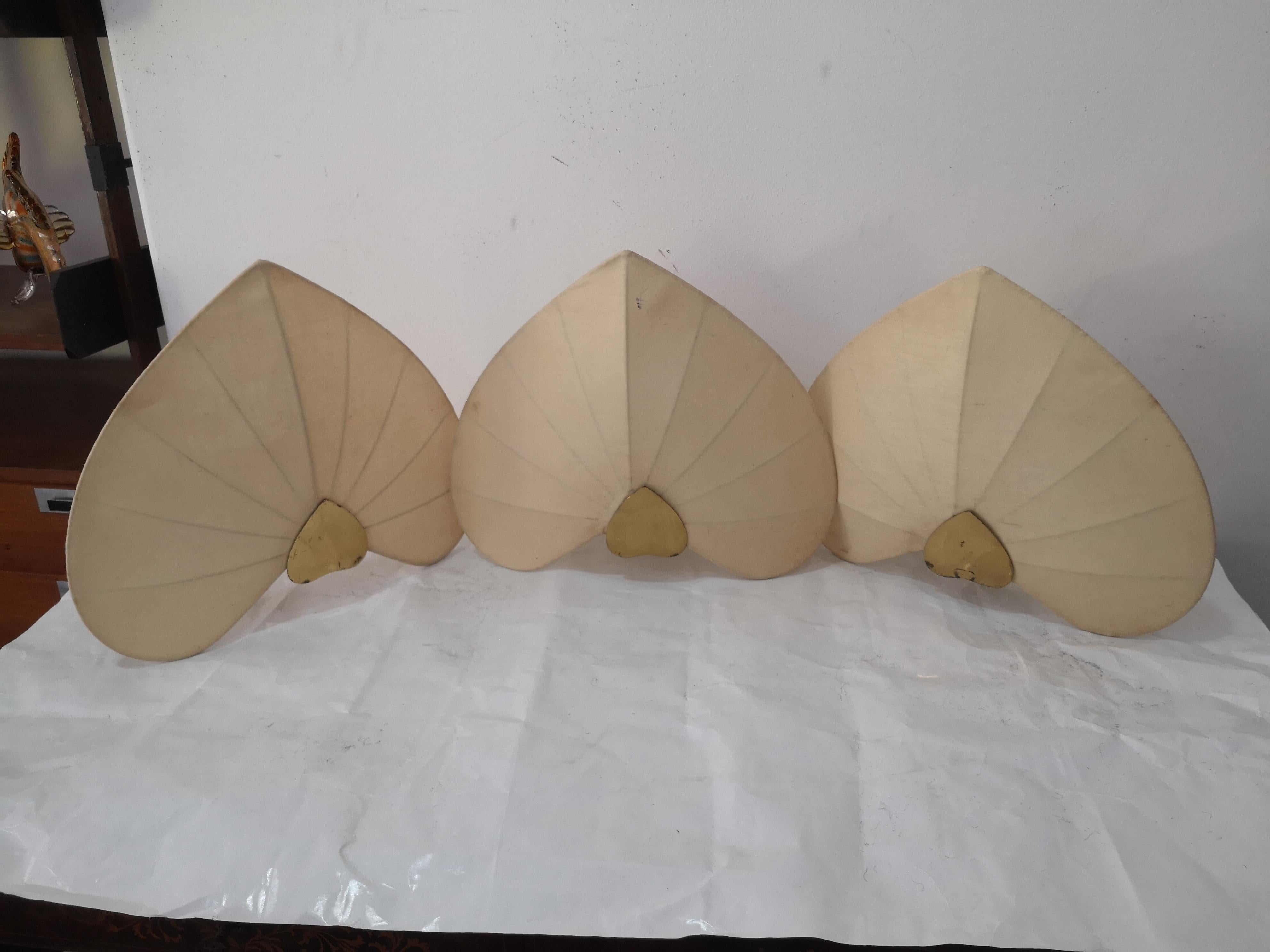Satz 3 Applique con paravento in seta e struttura in ottone anni '60 im Angebot 3
