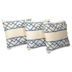 Set 3 Blaues Kissen aus strukturiertem Leinenstoff und Daunen geflochtenem Bambus, Mid-Century Modern