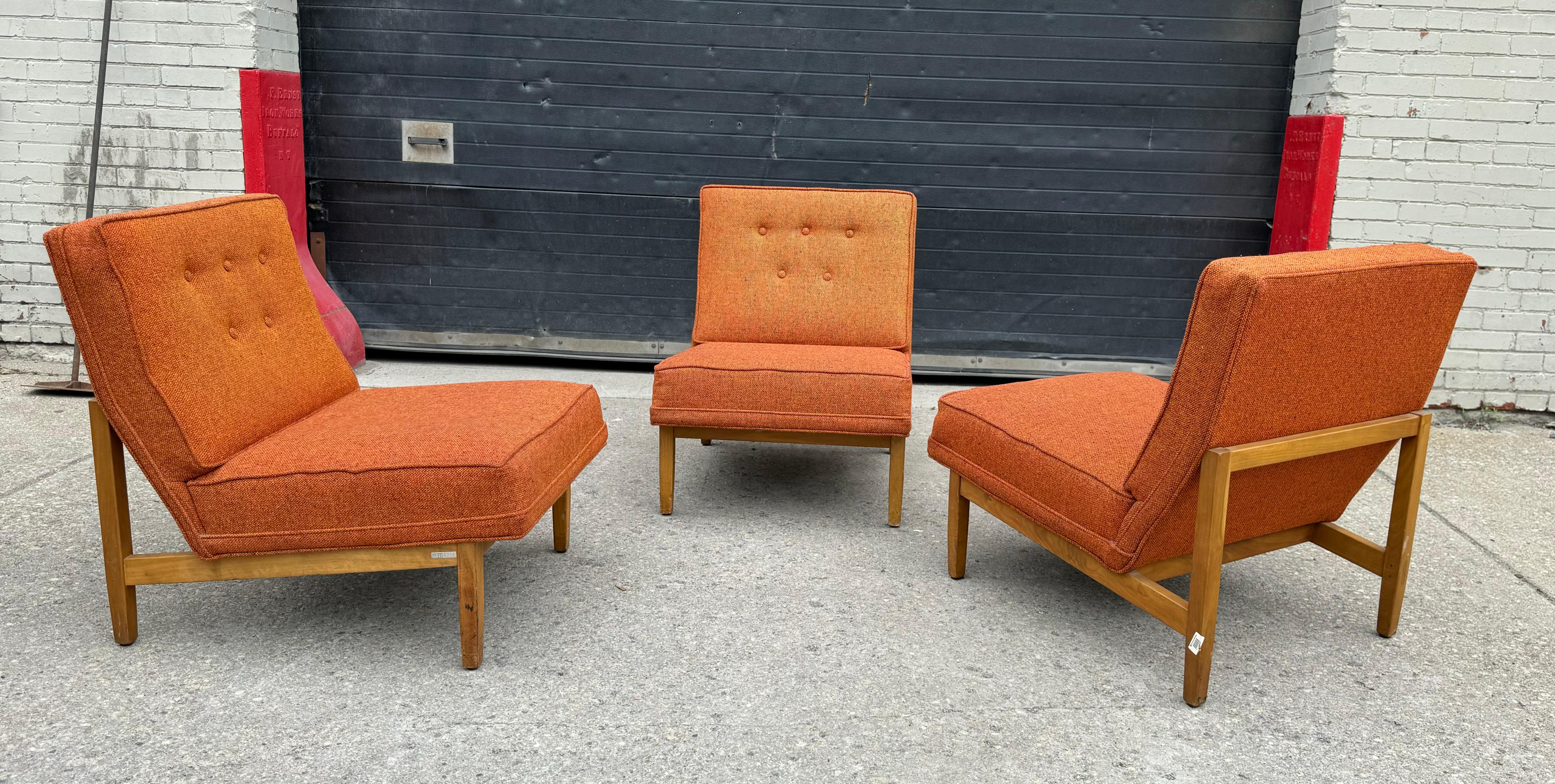 Set 3 Florence Knoll Slipper Chairs (3-seat sofa) . Classic Mid Century Modern For Sale 4