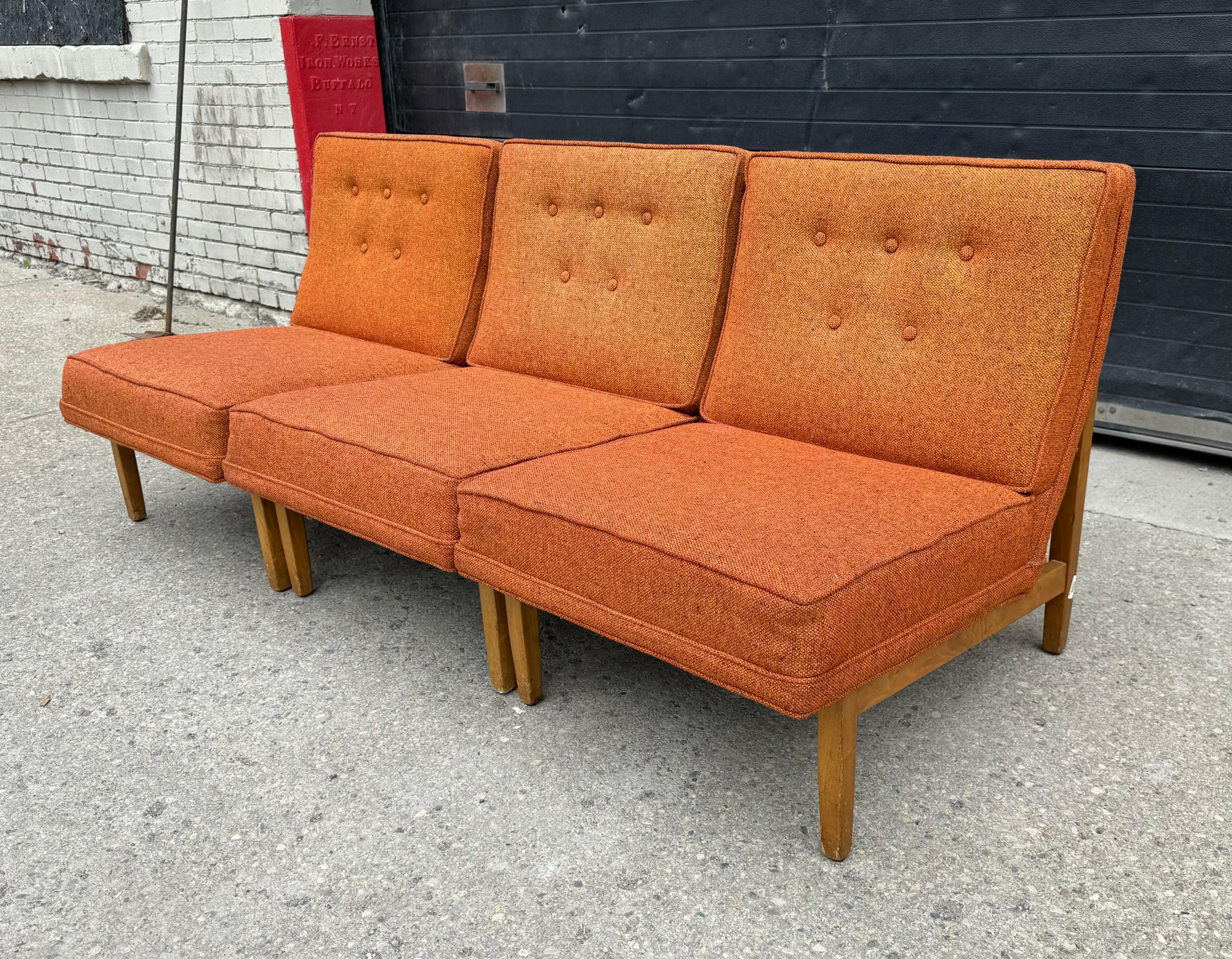 Set 3 Florence Knoll Slipper Chairs (3-seat sofa) . Classic Mid Century Modern In Good Condition For Sale In Buffalo, NY