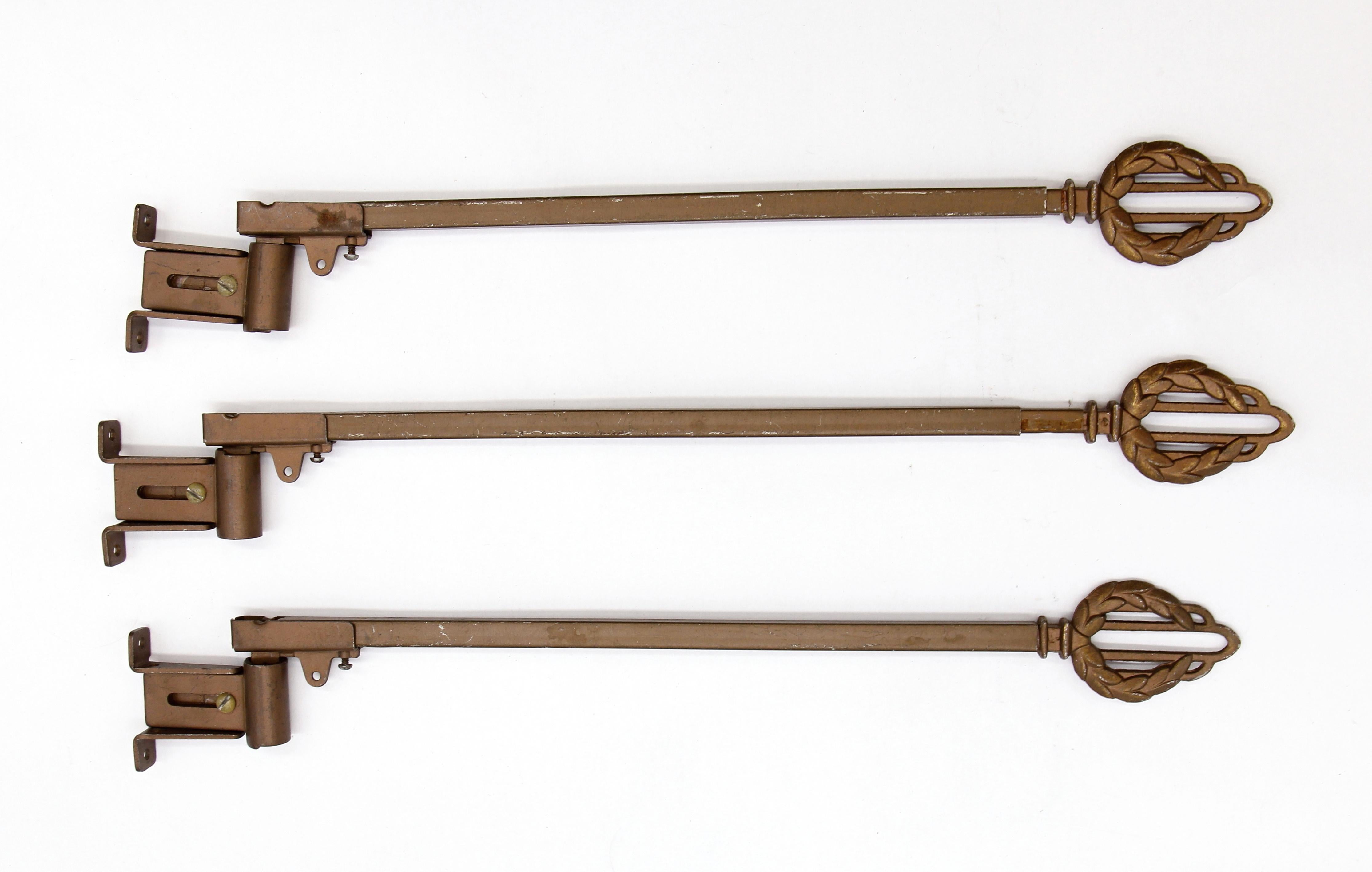 Set 3 Kirsch Window Swing Arm Curtain Drape Holders In Good Condition For Sale In New York, NY