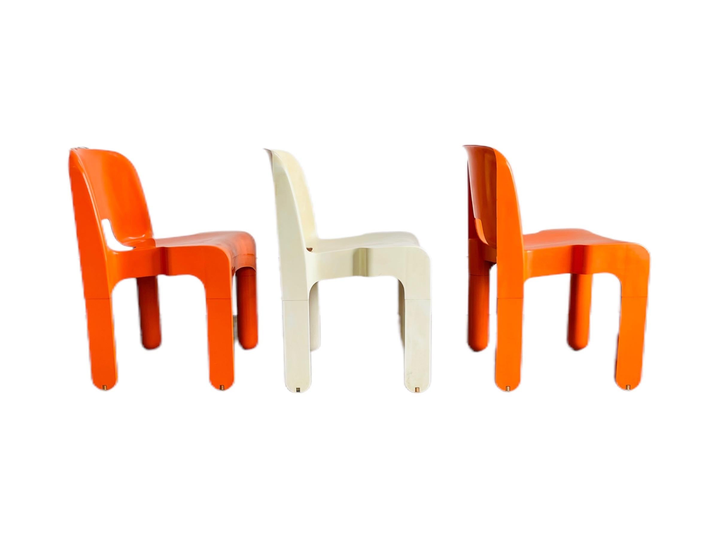 Plâtre Ensemble de 3 chaises empilables de l'ère spatiale par Joe Colombo, 1967, Italie en vente
