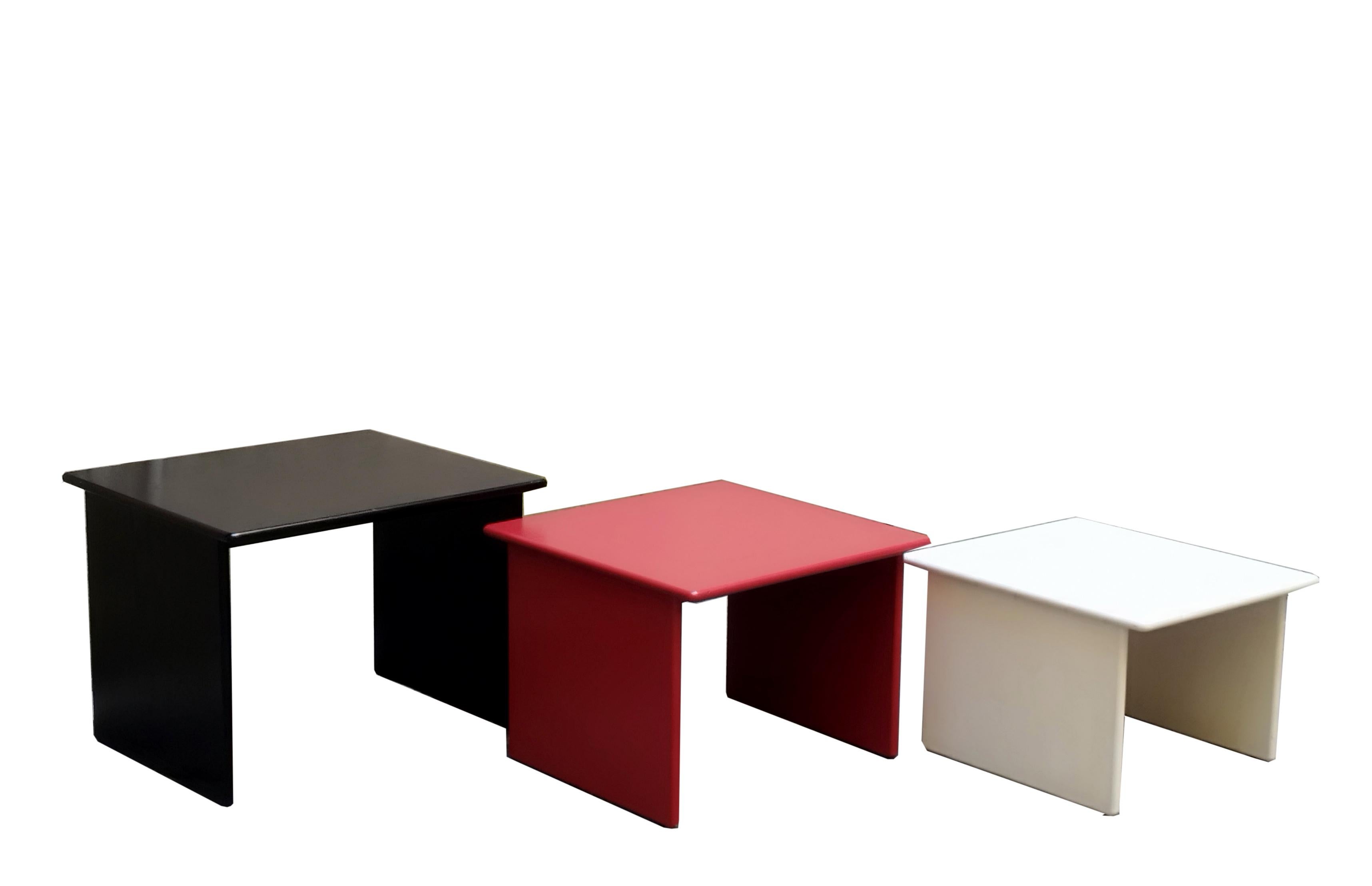 Late 20th Century Set 3 Stackable Wood Side Tables, Red, White and Black, italy 1970s For Sale