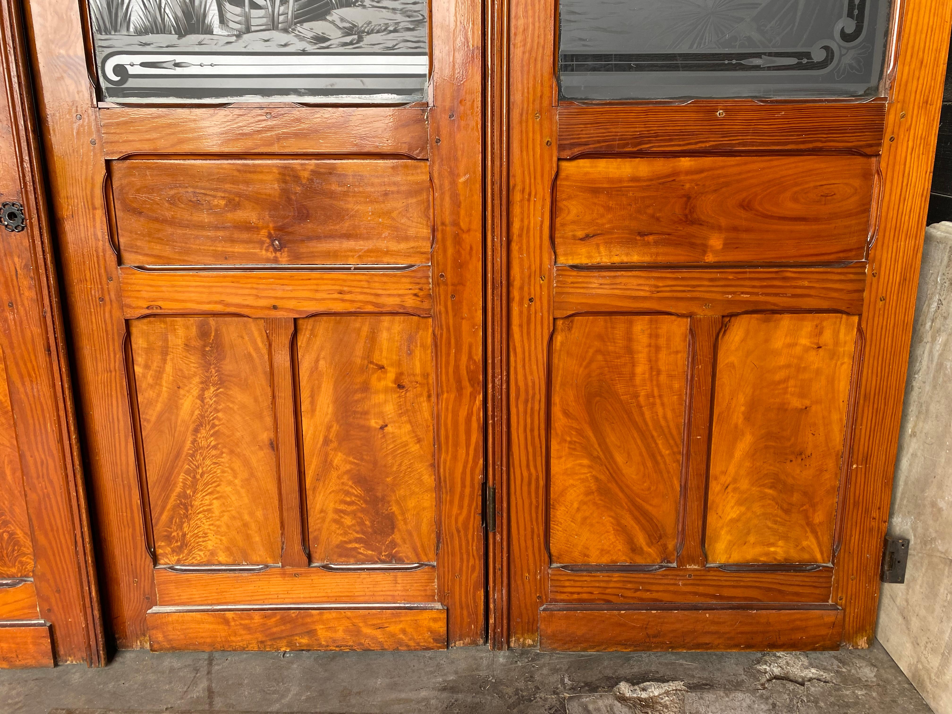 Set 4 19th Century French Etched Glass Chateau Doors In Good Condition In Seaford, GB