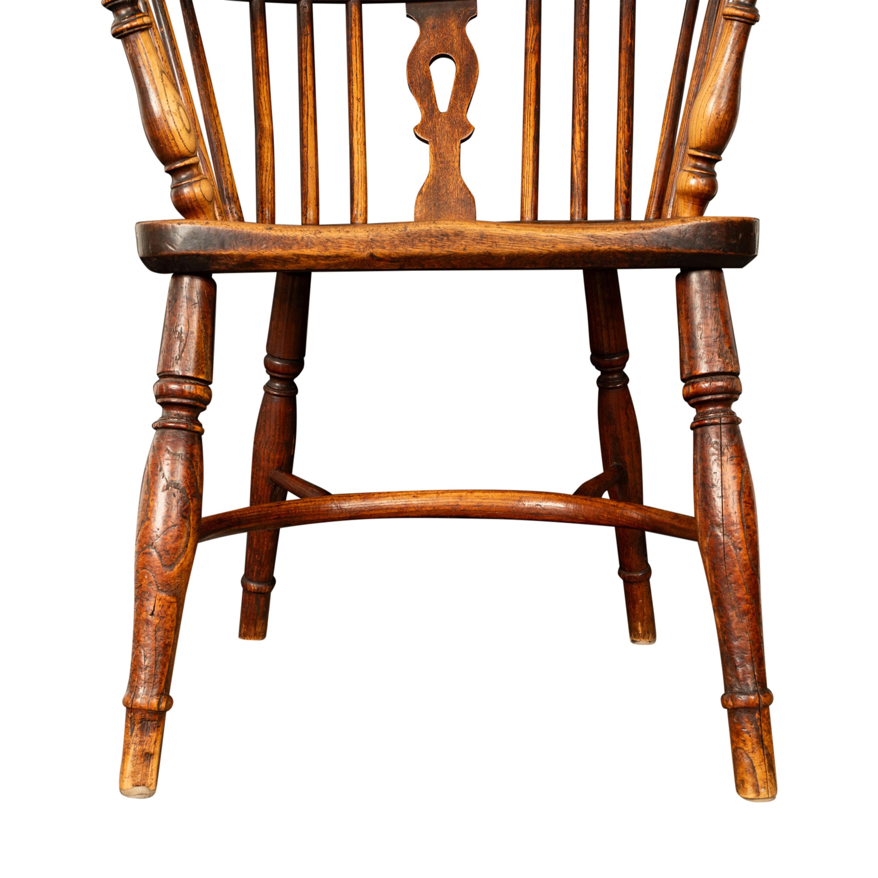 Set 4 Antique 19thC High-backed English Ash Elm Country Windsor Arm Chairs 1840  For Sale 13