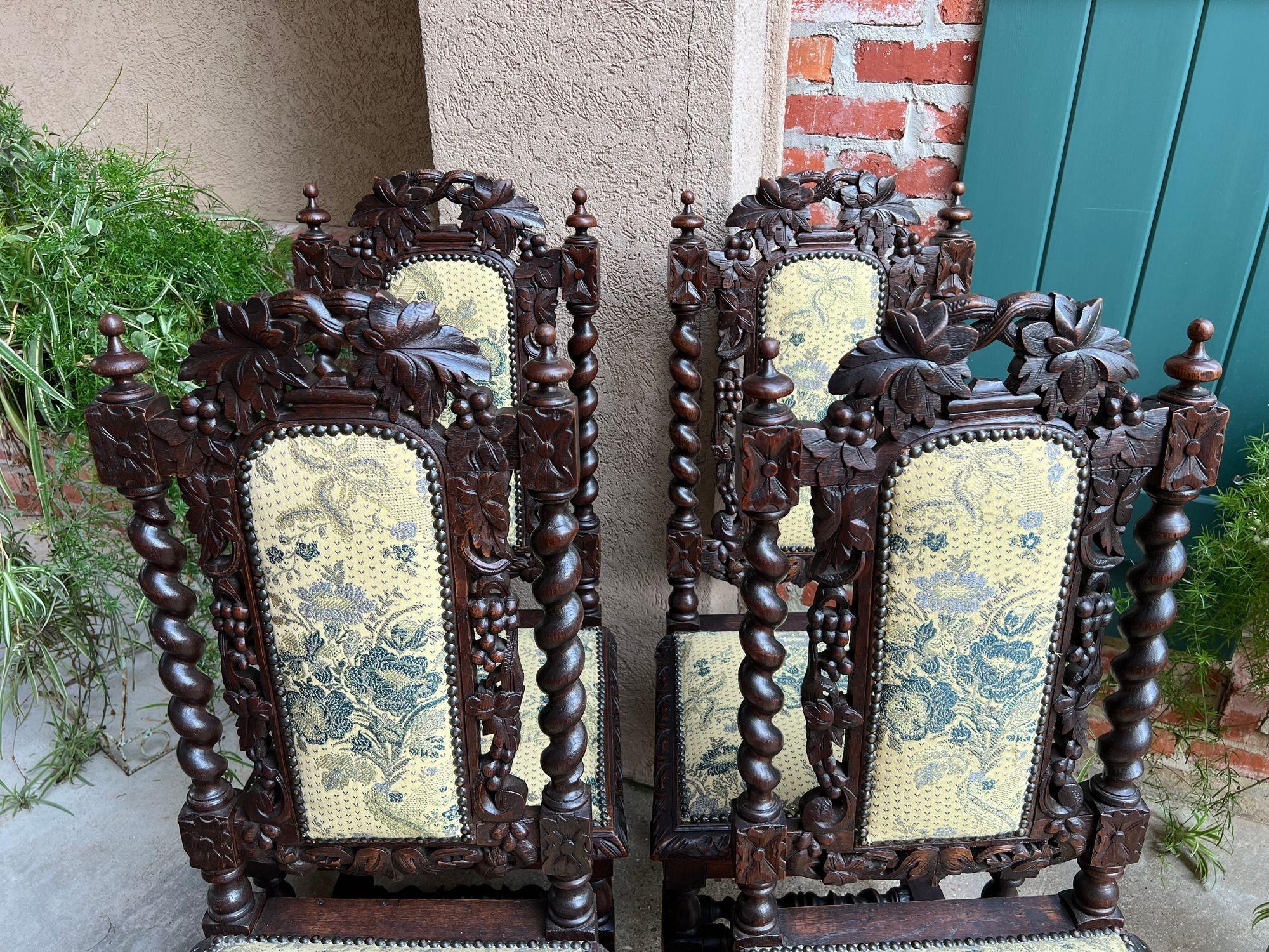 Satz 4 Antique French Dining Chair Barley Twist Renaissance geschnitzt Oak Green 1900 (Stoff) im Angebot
