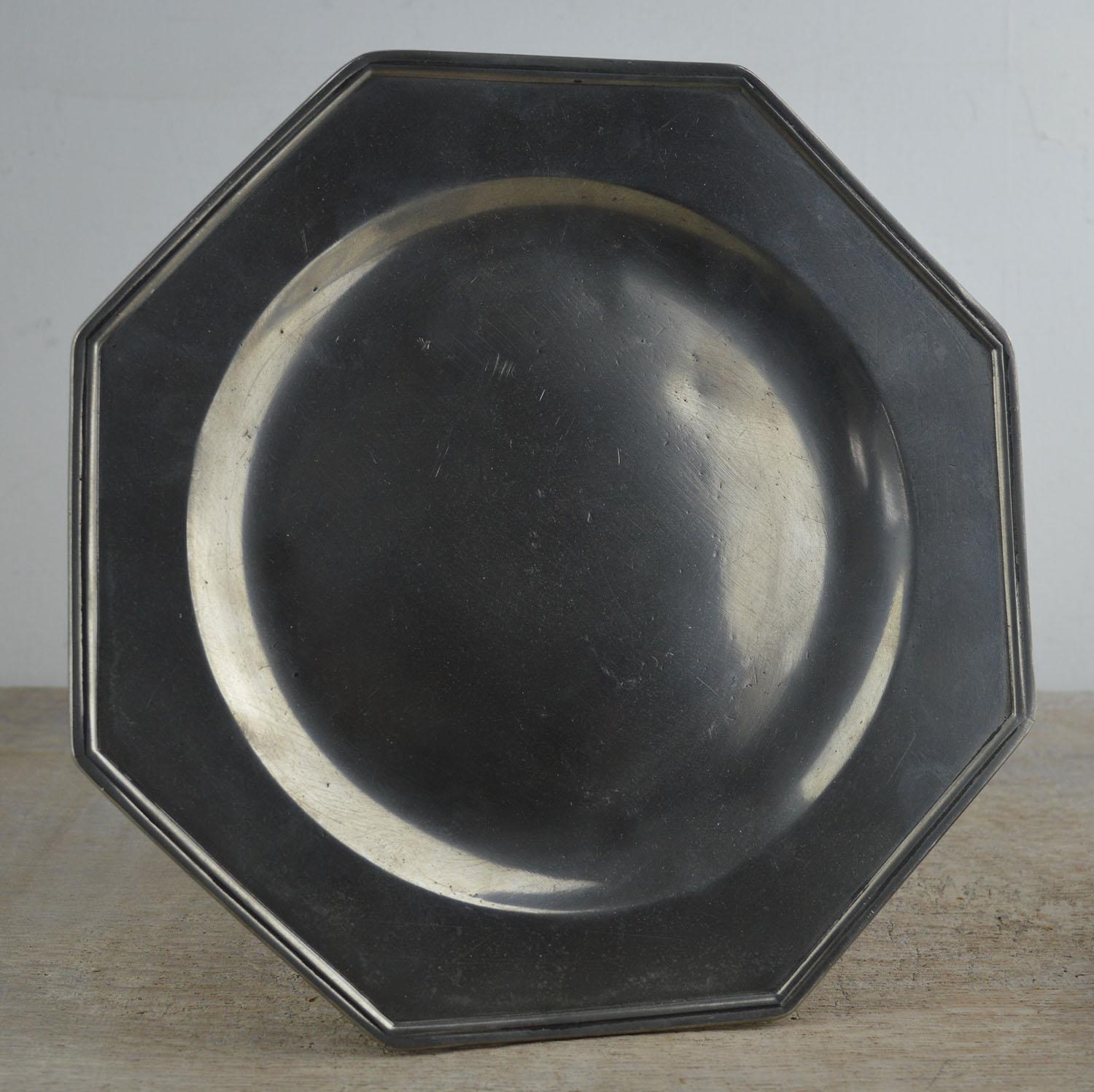 Georgian Set 4 Antique Octagonal Polished Pewter Plates, English, 18th Century