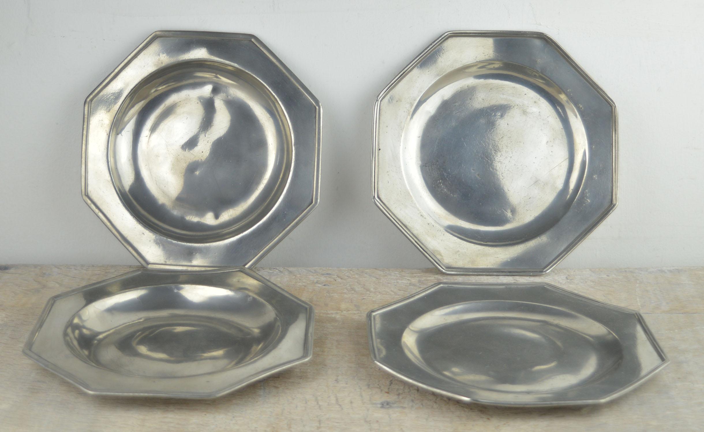 Set 4 Antique Octagonal Polished Pewter Plates, English, 18th Century 2