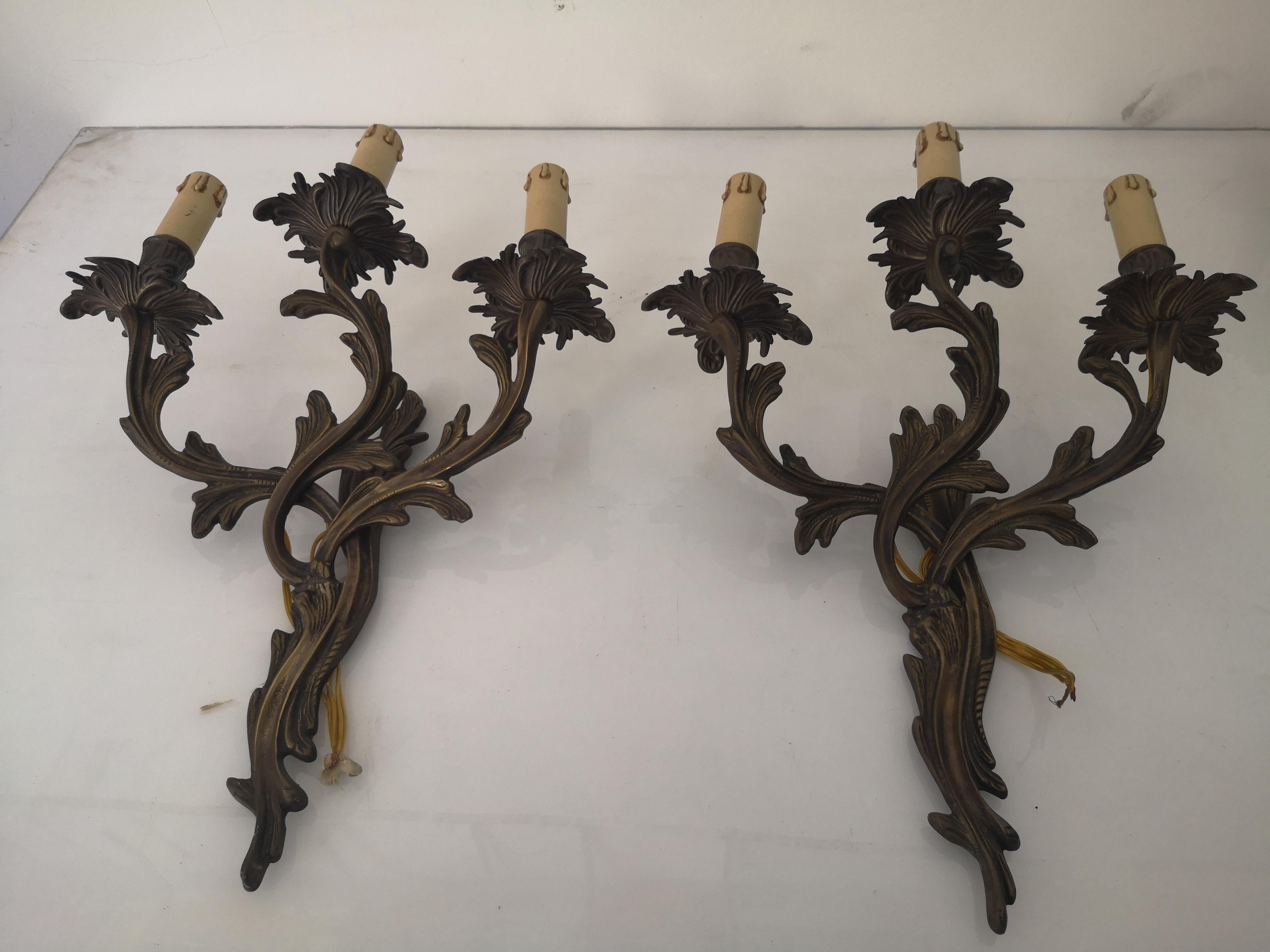 Set of 4 3-light bronze wall sconce in Louis XV style 1940s For Sale 5