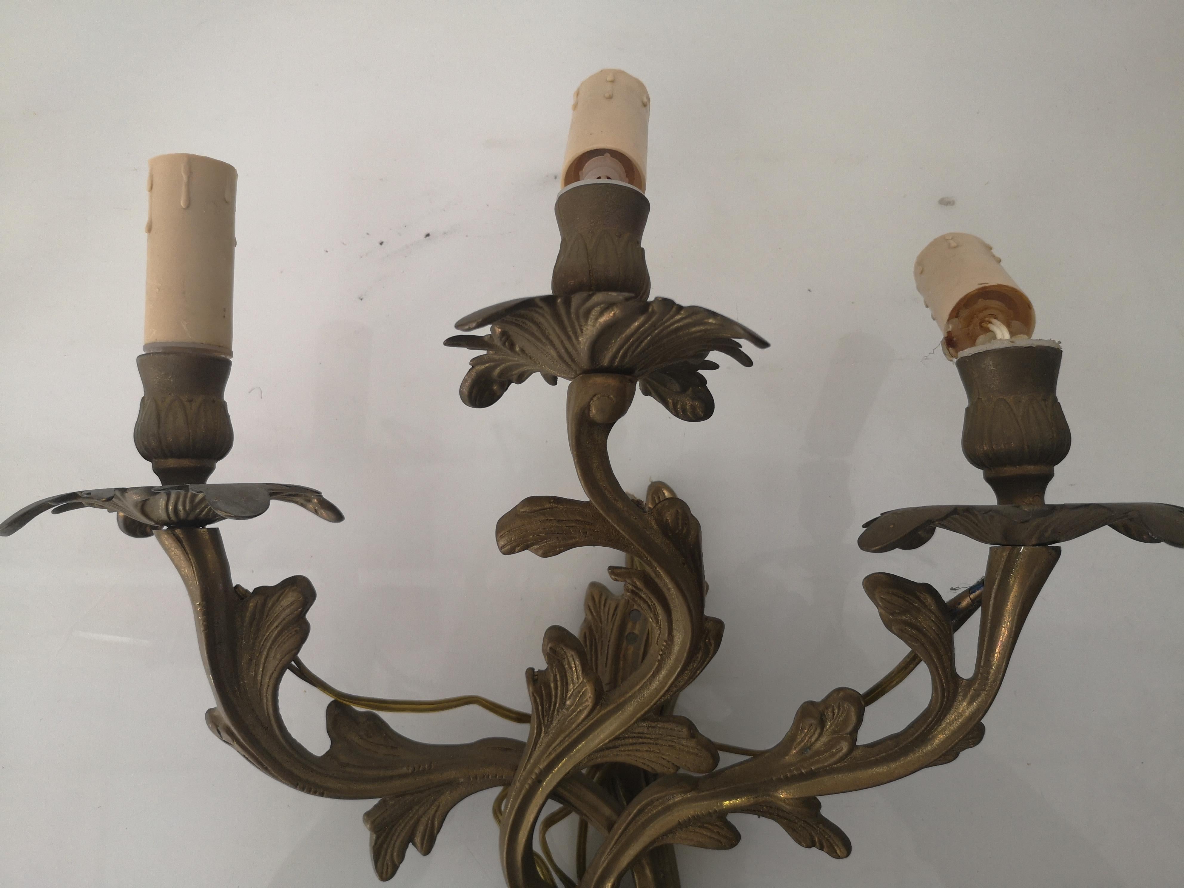 Bronze Set of 4 3-light bronze wall sconce in Louis XV style 1940s For Sale