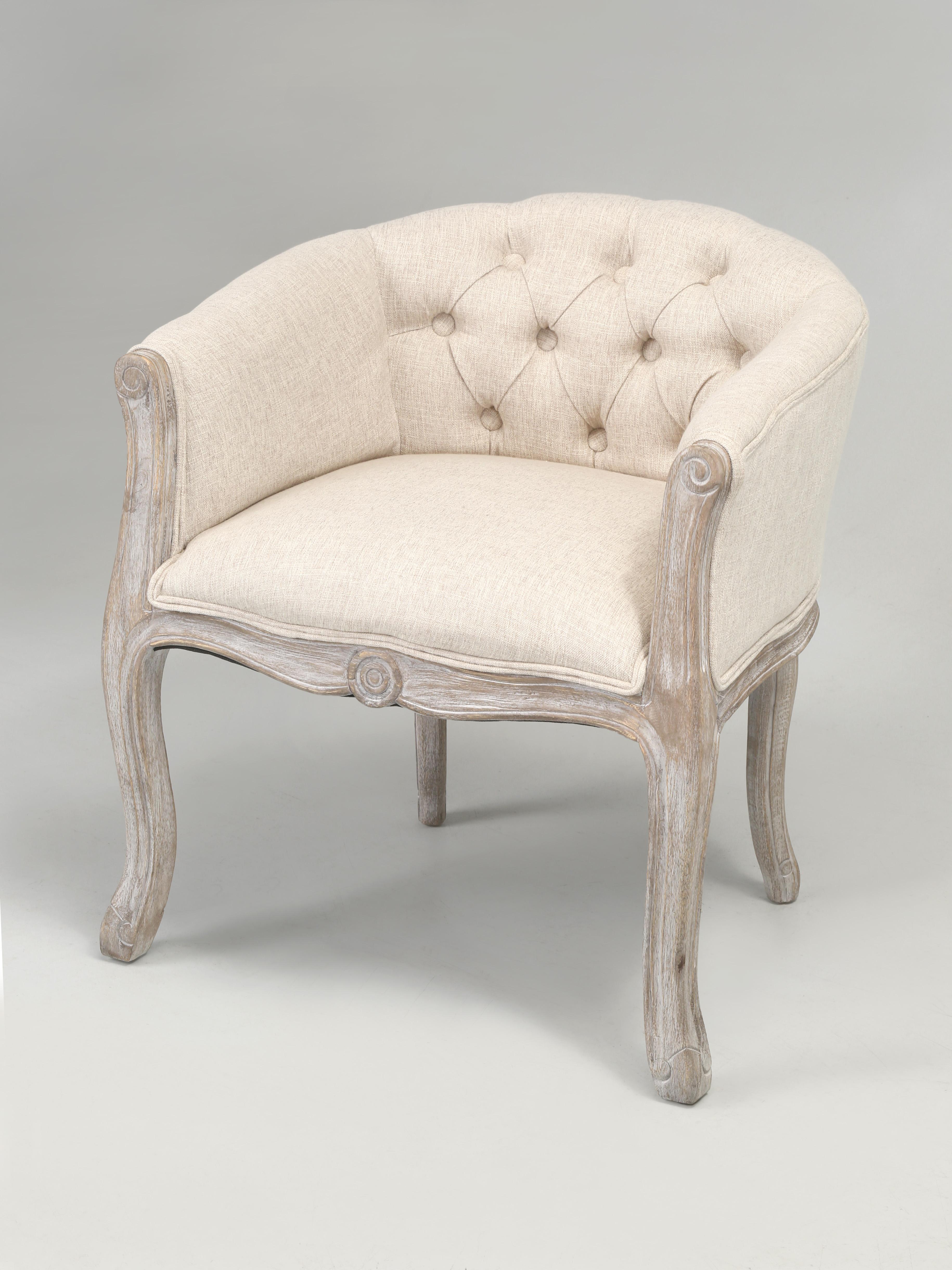 Asiatique Ensemble (4) chaises d'appoint avec coussins d'assise touffetés, Confortable en vente