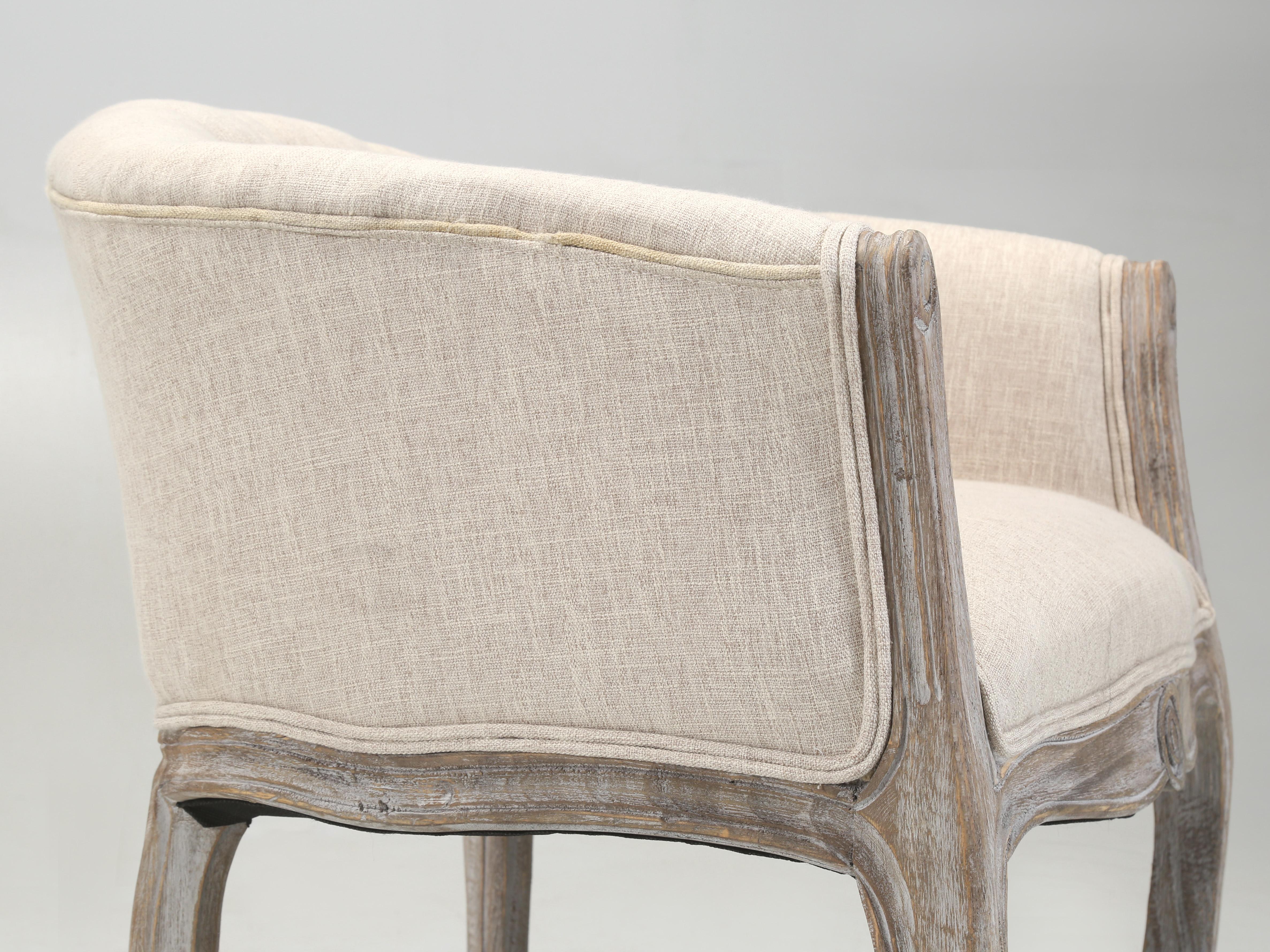 Ensemble (4) chaises d'appoint avec coussins d'assise touffetés, Confortable en vente 2
