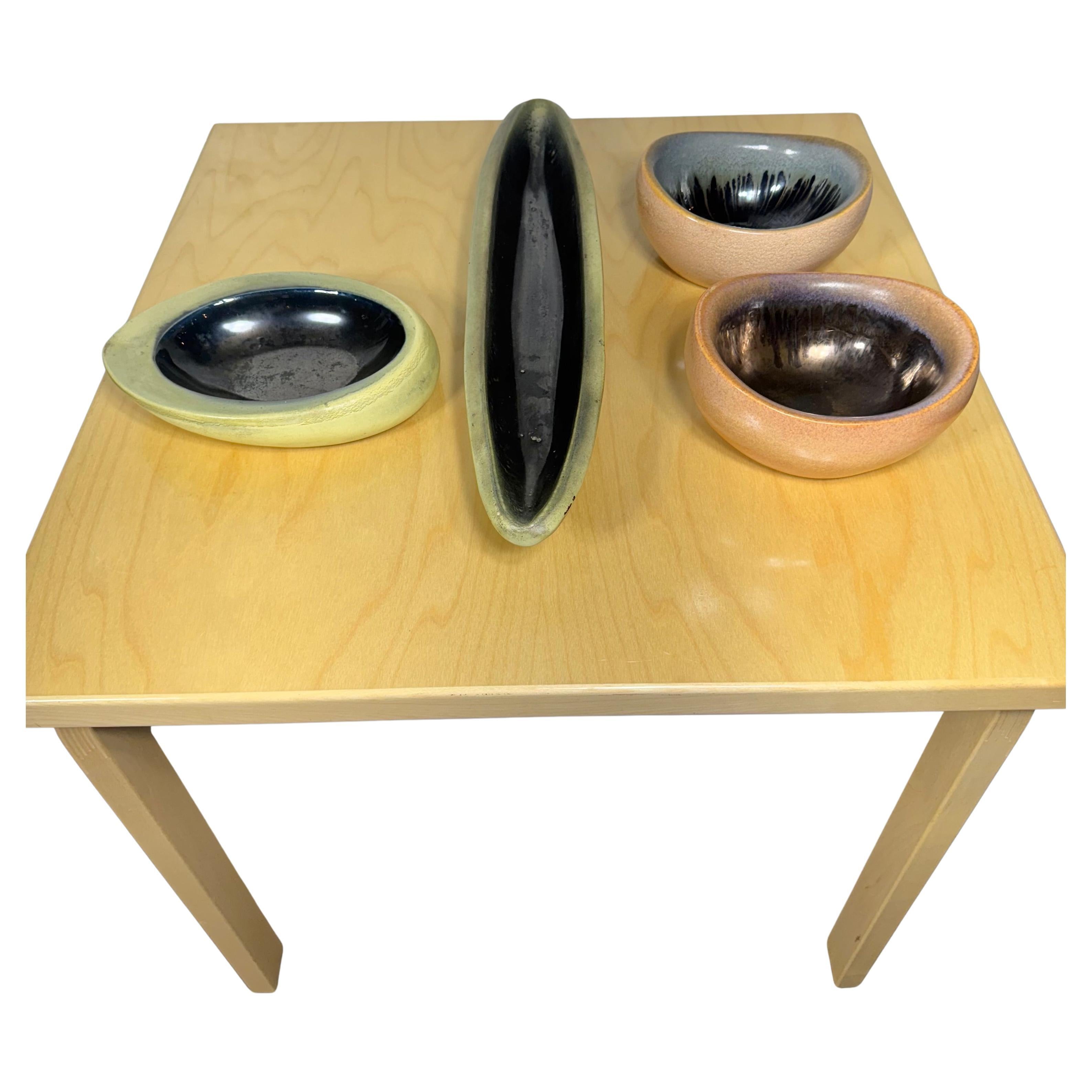 Set 4 Bauer vases / vessels by Russel Wright 1940's / Modernist in vendita