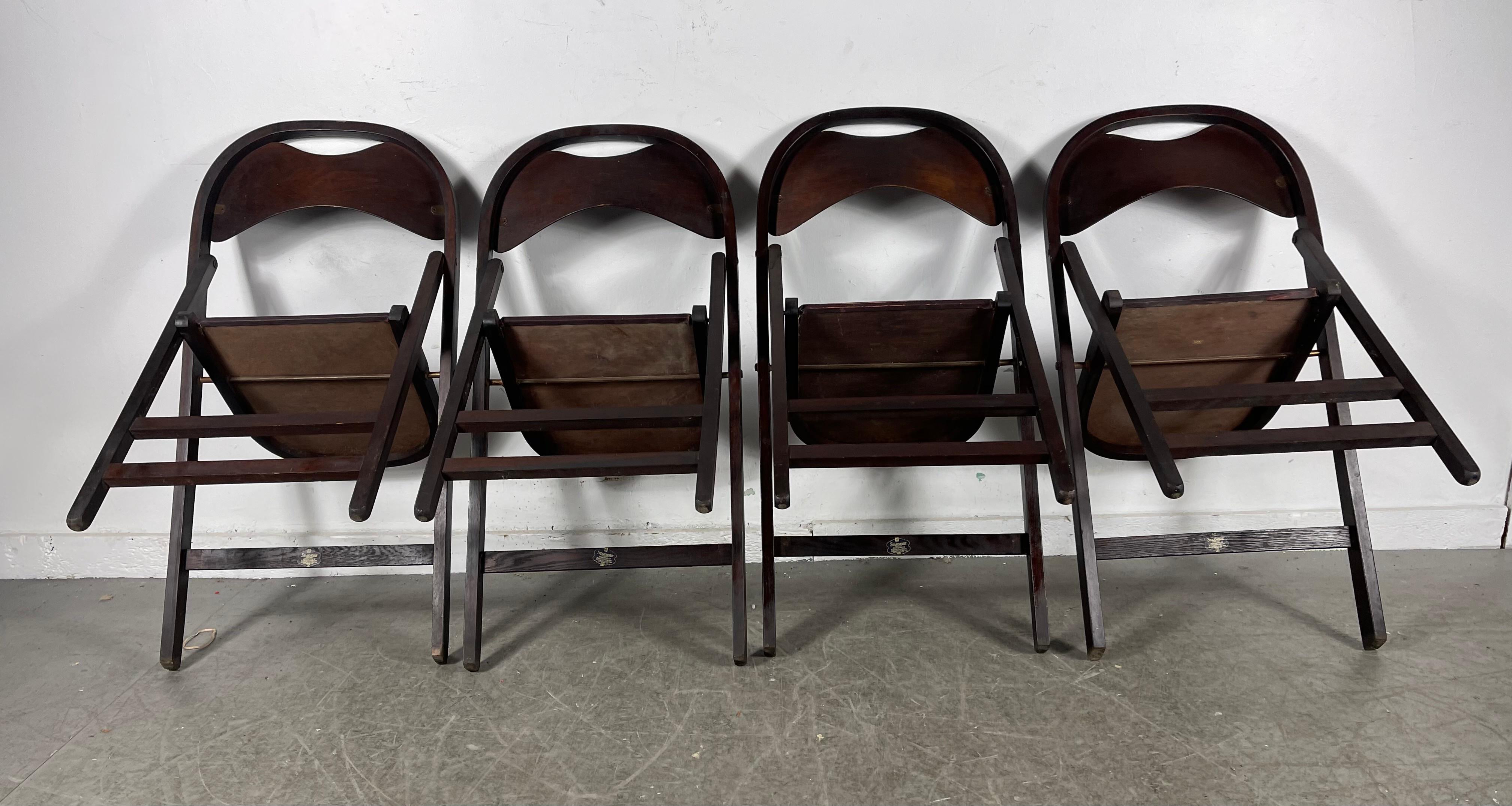 Set 4 Classic Bauhaus Thonet Style Folding Chairs manufactured by Stakmore For Sale 4