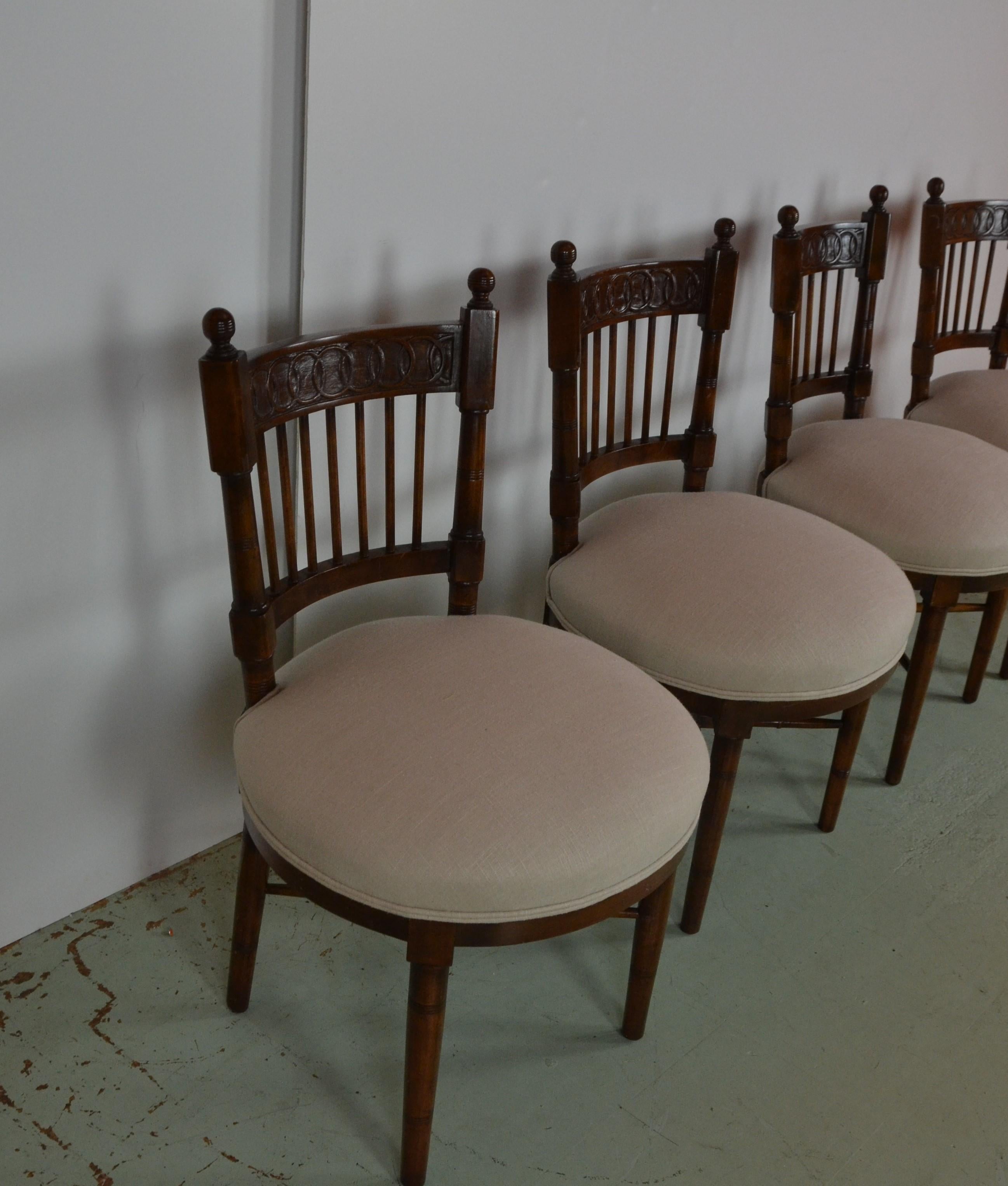 Set 4 Continental European Dining Chairs In Good Condition In Pomona, CA