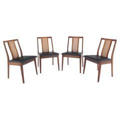 Ensemble de 4 chaises de salle à manger danoises Mid-Century Modern en noyer huilé à dossier canné MINT !