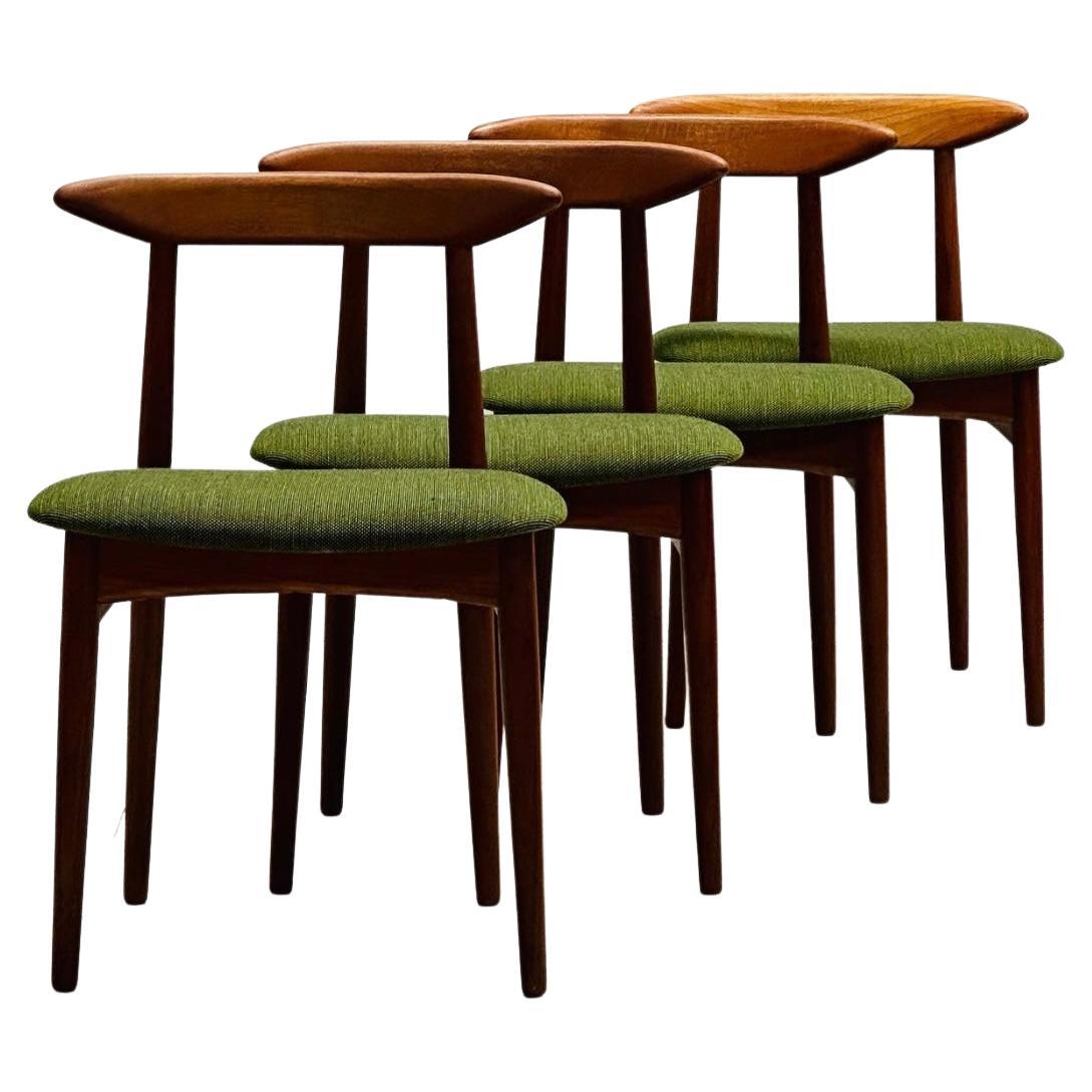 Set 4 Danish Teak Chairs by Arne Hovmand-Olsen for Mogens Kold, 1950s