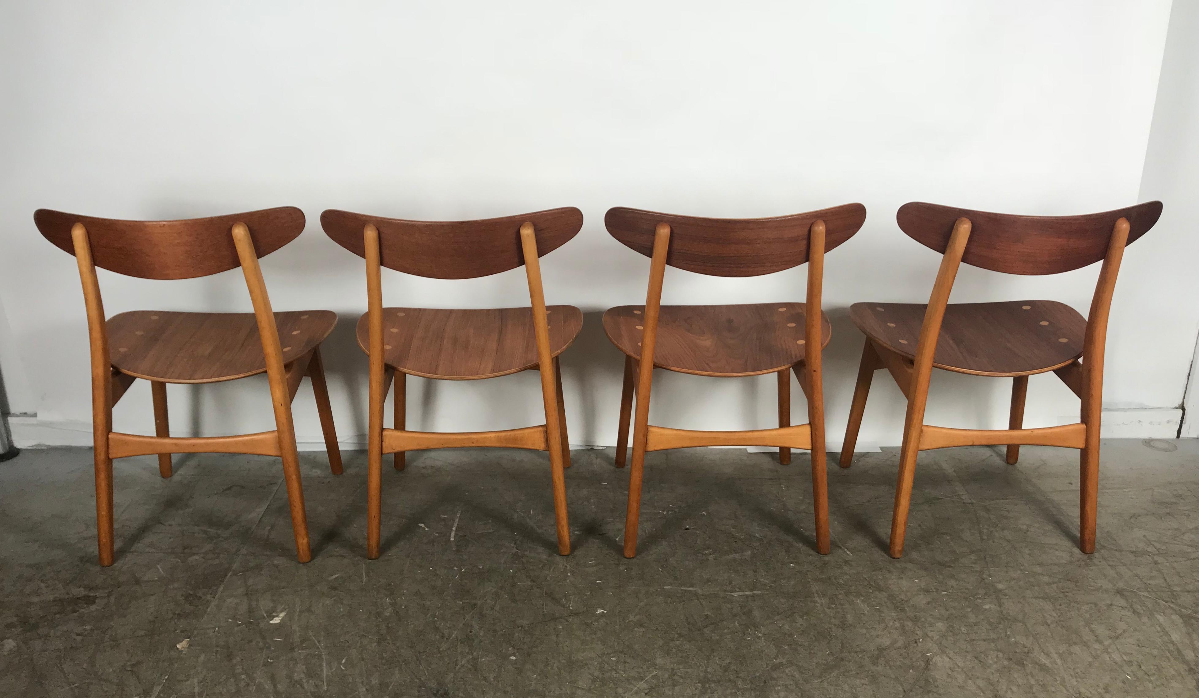 Scandinavian Modern Set 4 Dining Chairs CH-30 Designed by Hans Wegner for Carl Hansen & Sons