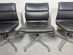 Juego 4 sillas Eames de cuero negro, modelo Soft Pad EA 205