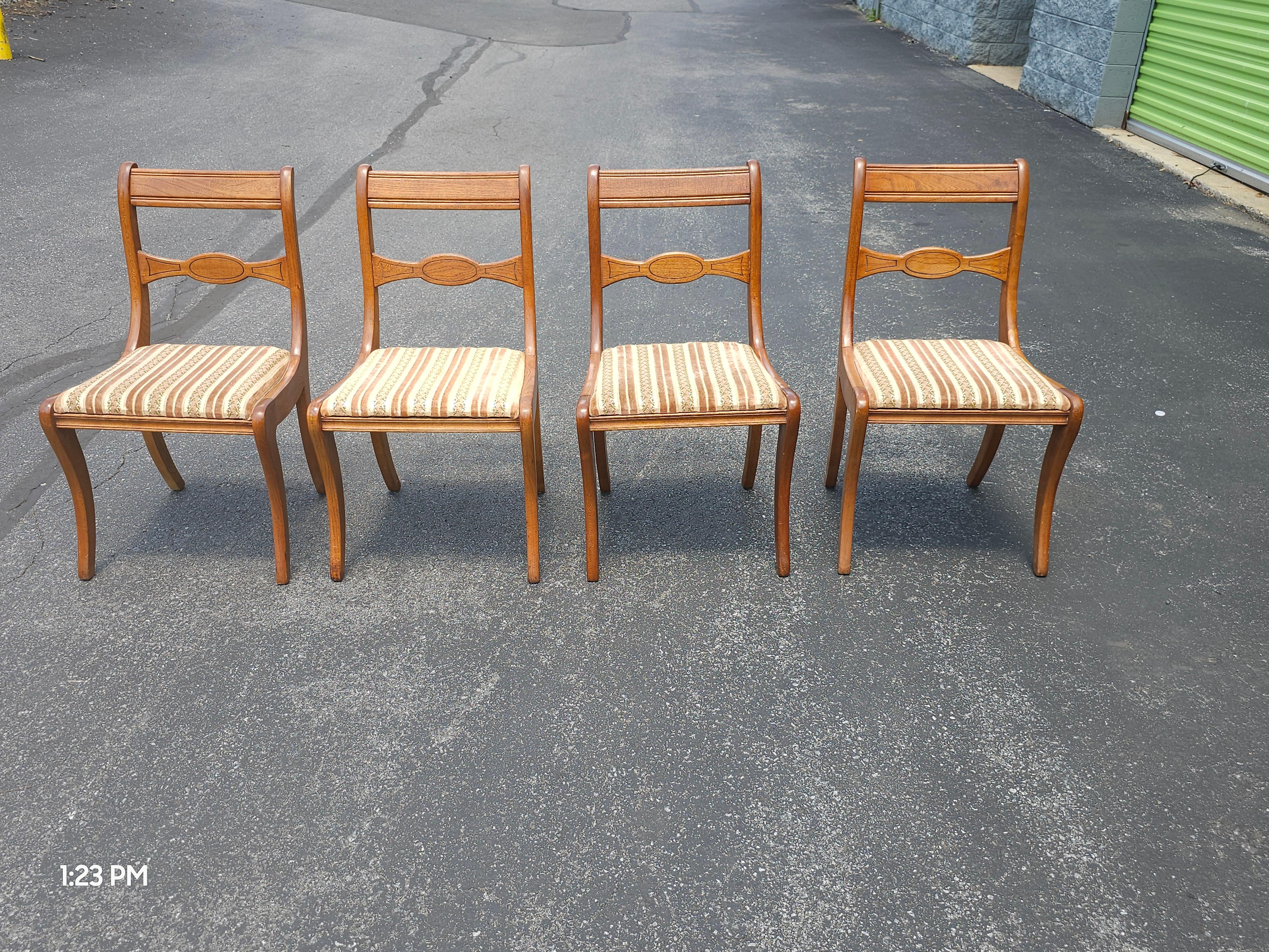Altro Set di 4 sedie imbottite con schienale a scaletta Duncan Phyfe di Payne Furniture dell'inizio del XX secolo in vendita