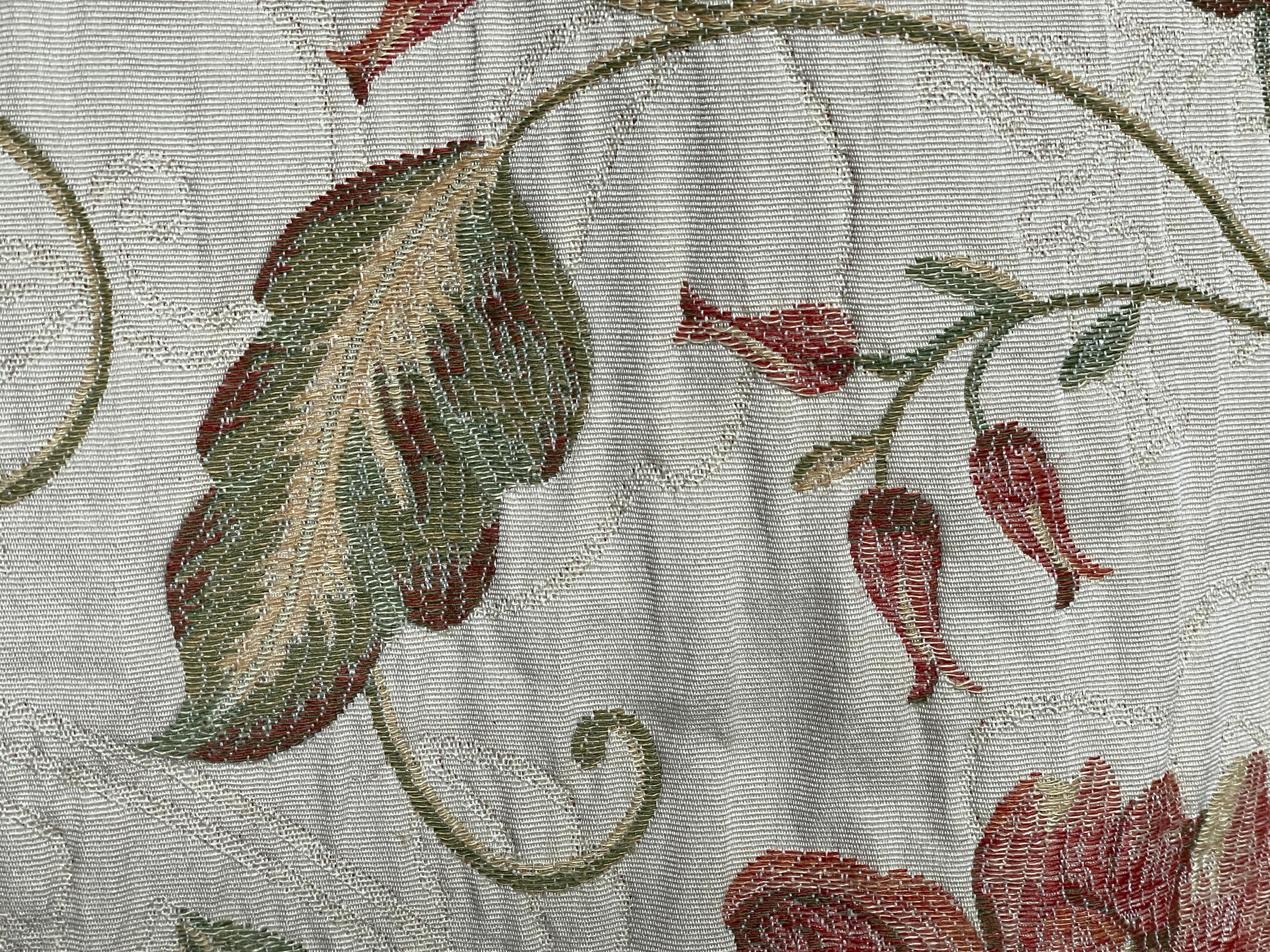 Fin du 20e siècle Ensemble 4 rideaux floraux style 18ème siècle Coussins d'ameublement 73 