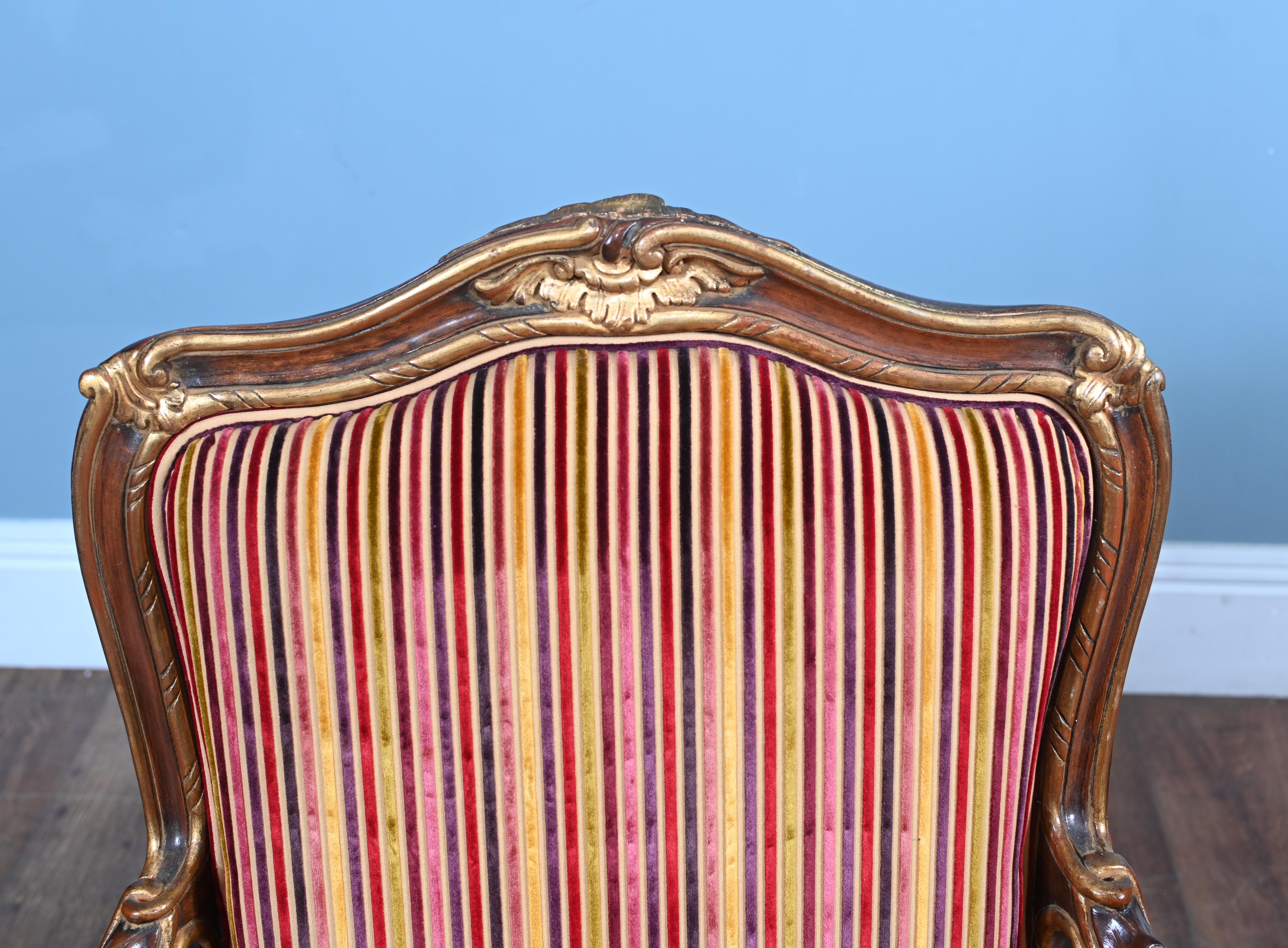 Satz 4 französische Armstühle Louis XV (Ende des 20. Jahrhunderts) im Angebot