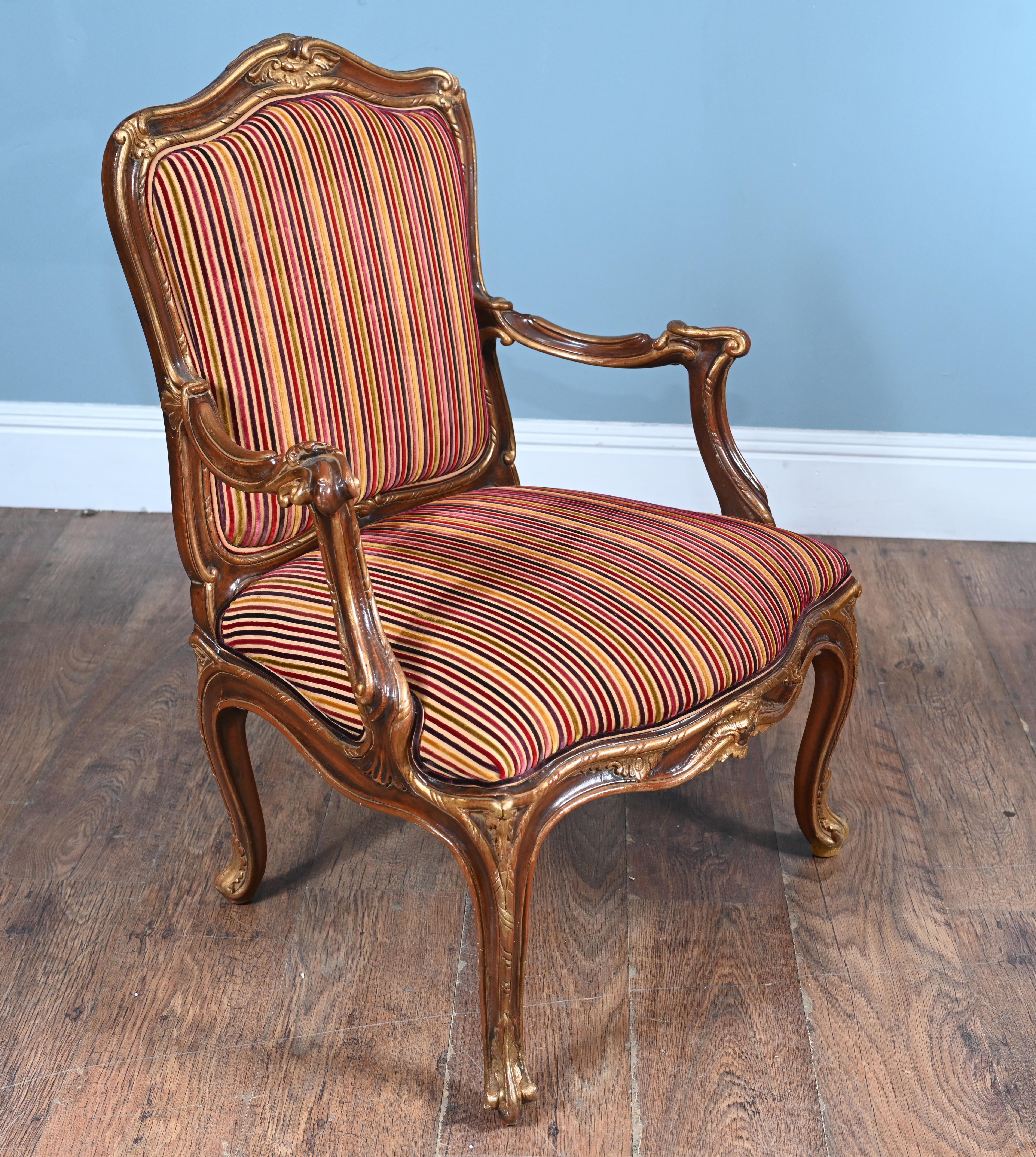 Satz 4 französische Armstühle Louis XV im Angebot 1