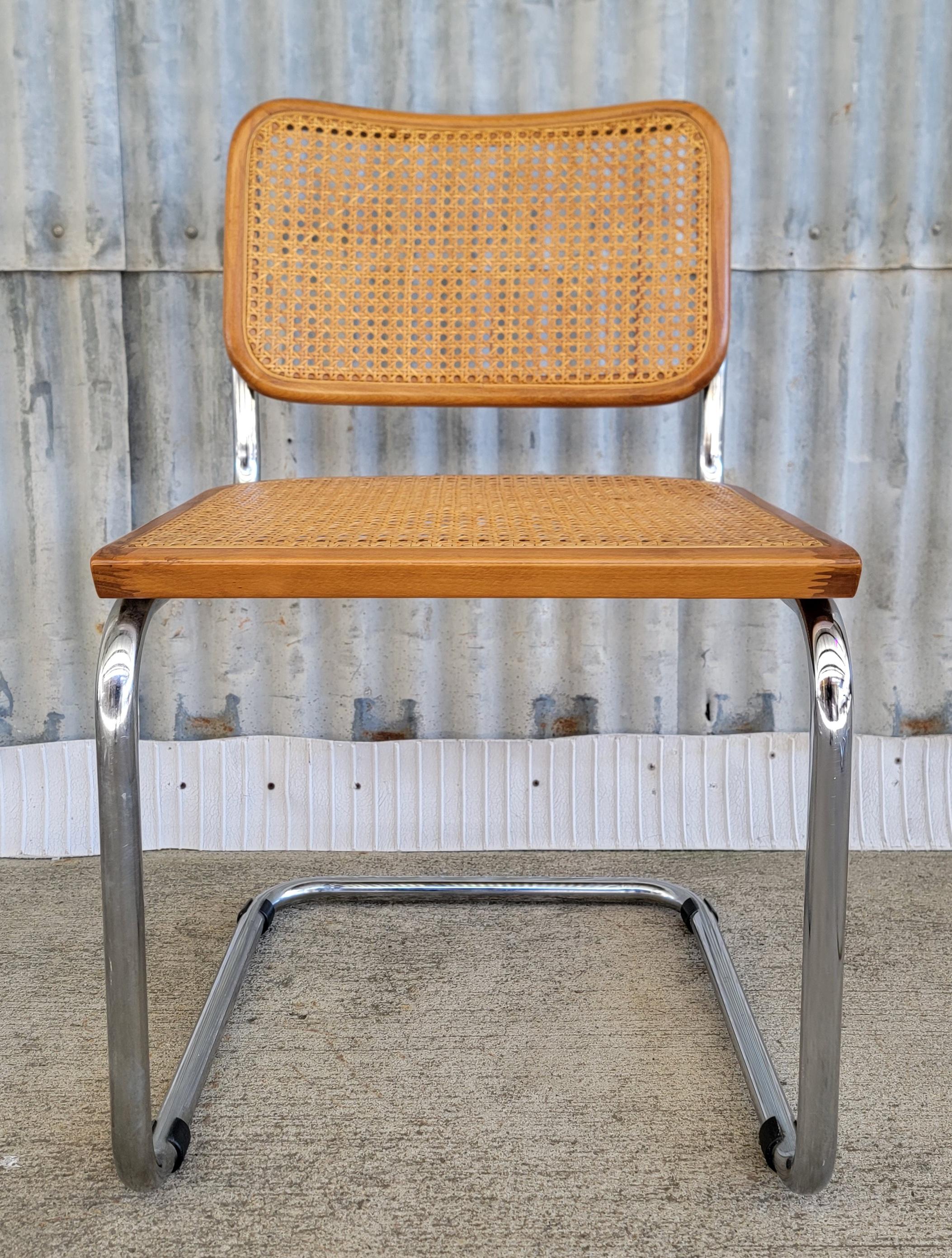 Set 4 Marcel Breuer Cesca Dining Chairs Italy In Good Condition For Sale In Fulton, CA