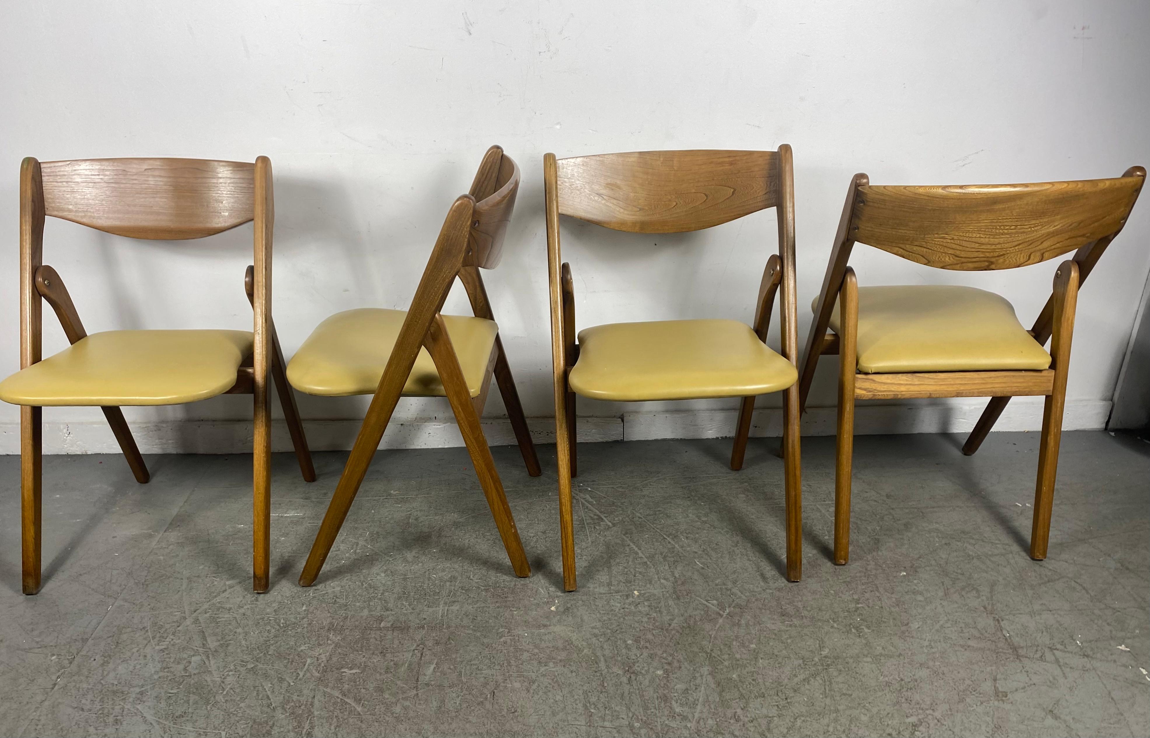 Mid-20th Century Set 4 Mid-Century Modern Folding Chairs Made by Coronet