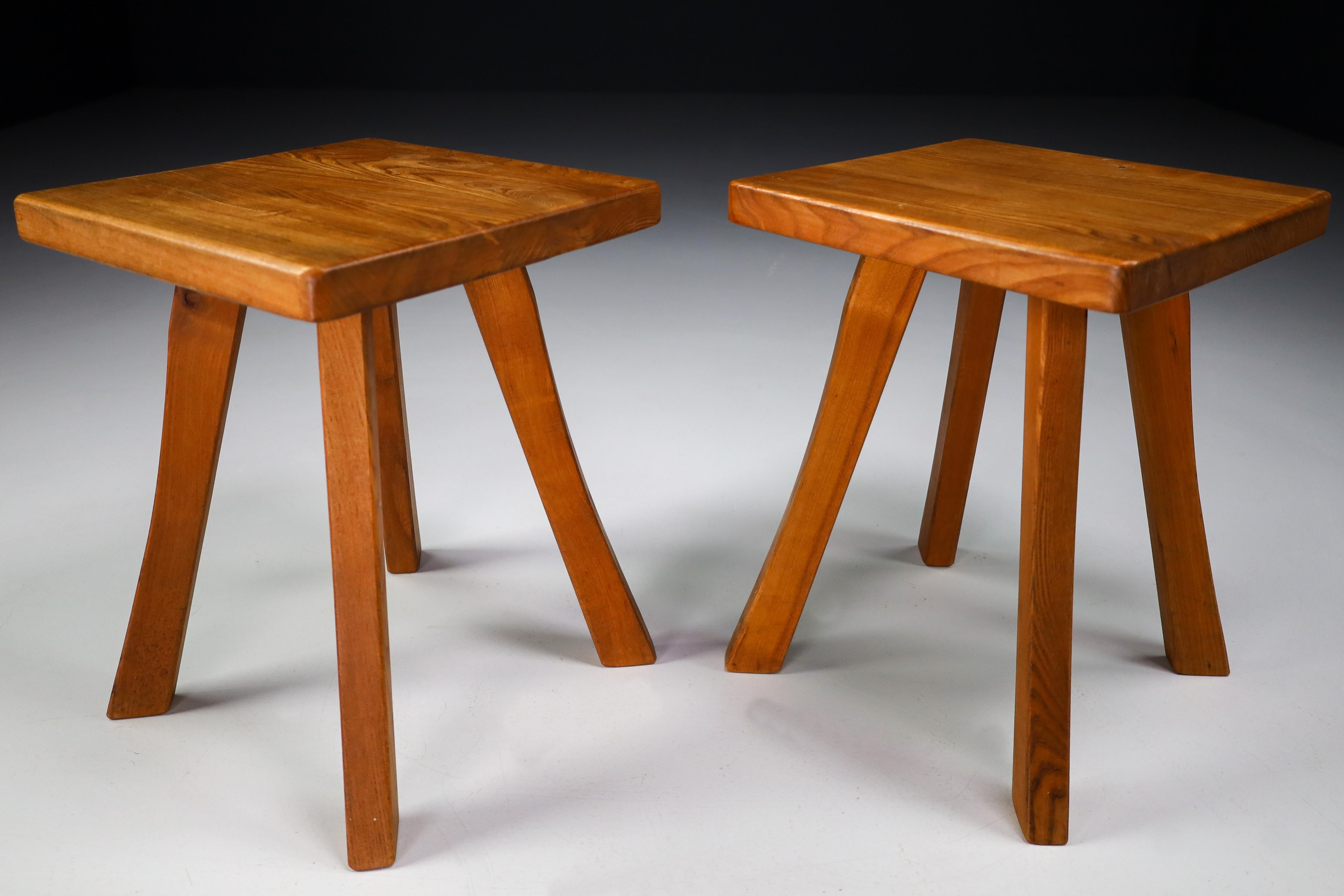 Set/4 Midcentury Elm French Stools in the Style of Charlotte Perriand France, 50s For Sale 2