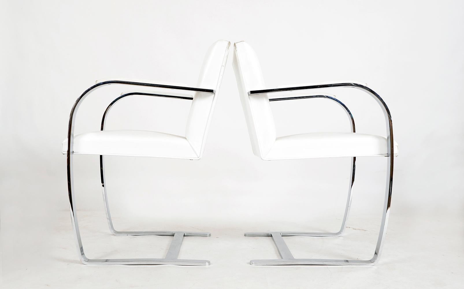 Mid-Century Modern Set 4 Mies van der Rohe Knoll Brno Flat Bar 255 Cantilever Dining Chairs White