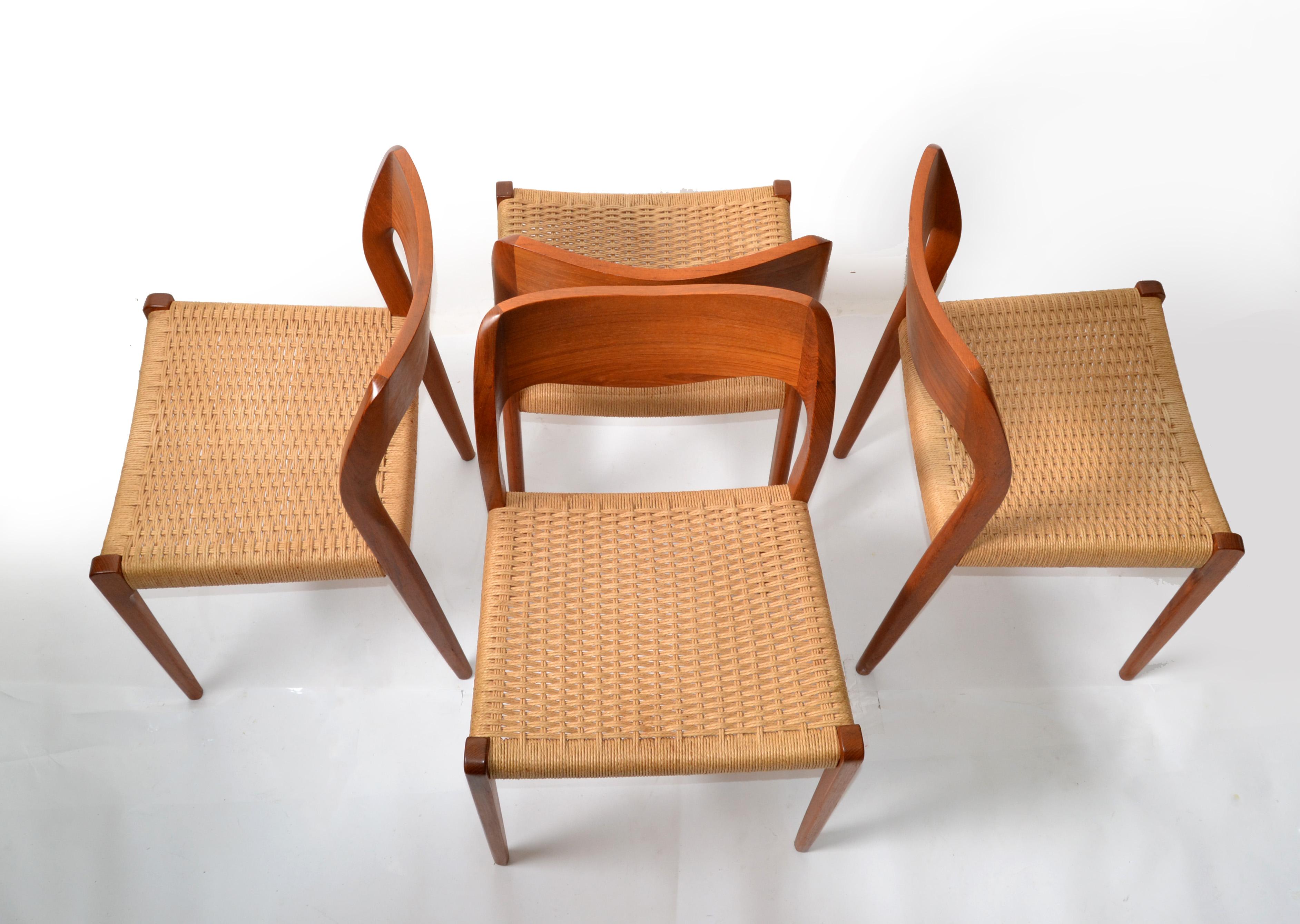 Set 4 Niels Møller Modell 71 Danish Teak Dining Chairs Papercord by J.L. Møllers In Good Condition In Miami, FL