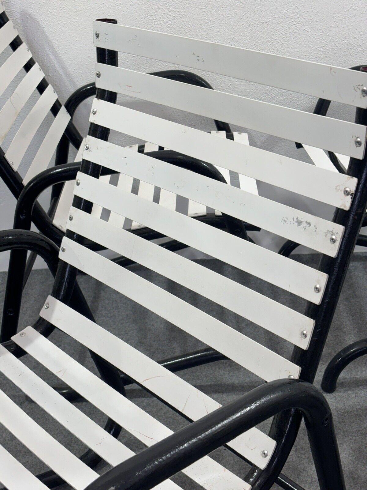 Ensemble de 4 fauteuils de jardin postmodernes Design moderne 1980's en vente 4