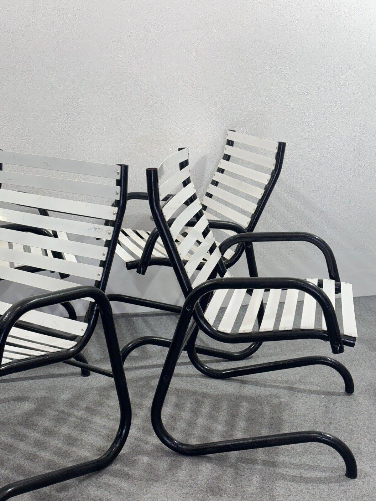Ensemble de 4 fauteuils de jardin postmodernes Design moderne 1980's en vente 5