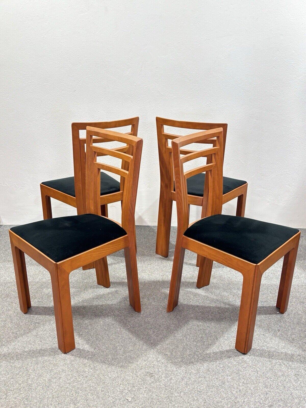 Set 4 Sedie Caccia Alla Volpe Linea Arredo Fabrizio Poldaretti.


Set 4 sedie in legno e tessuto.


L’articolo è in buone condizioni conservative, non vi è alcun difetto estetico o strutturale importante da segnalare, solo lievi ed ovvi segni del