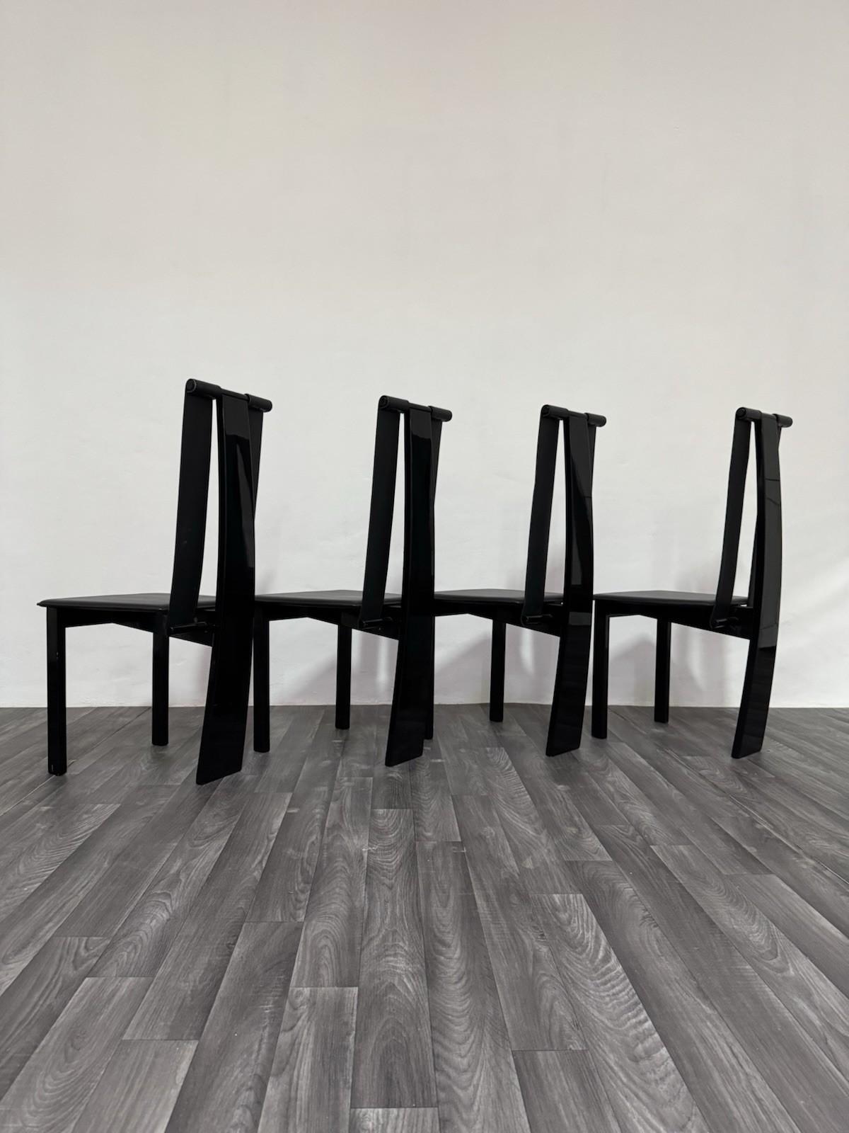 italien Set 4 Sedie Da Pranzo Postmoderne Design Anni ‘80 Modernariato en vente