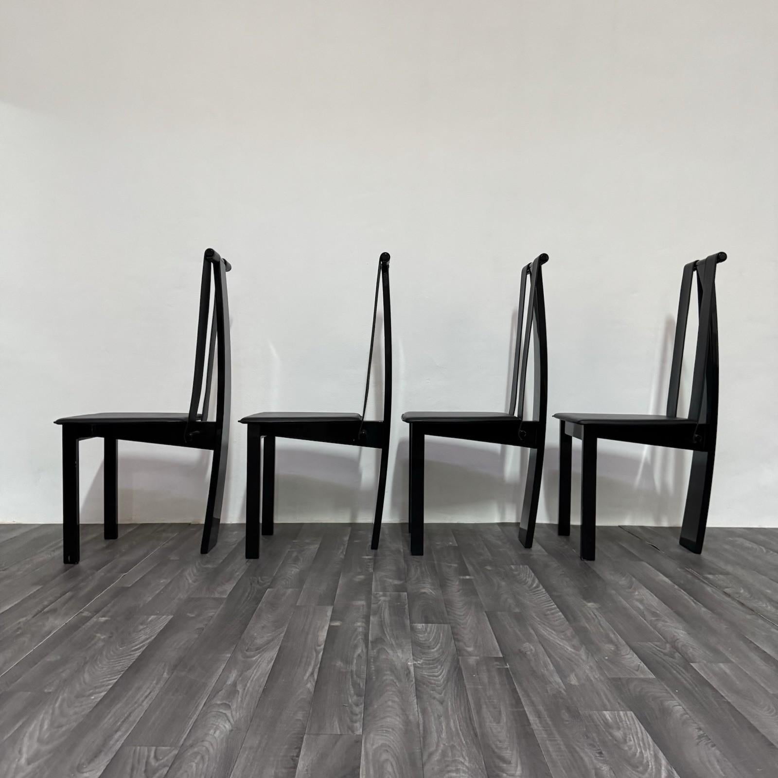 Set 4 Sedie Da Pranzo Postmoderne Design Anni ‘80 Modernariato en vente 2