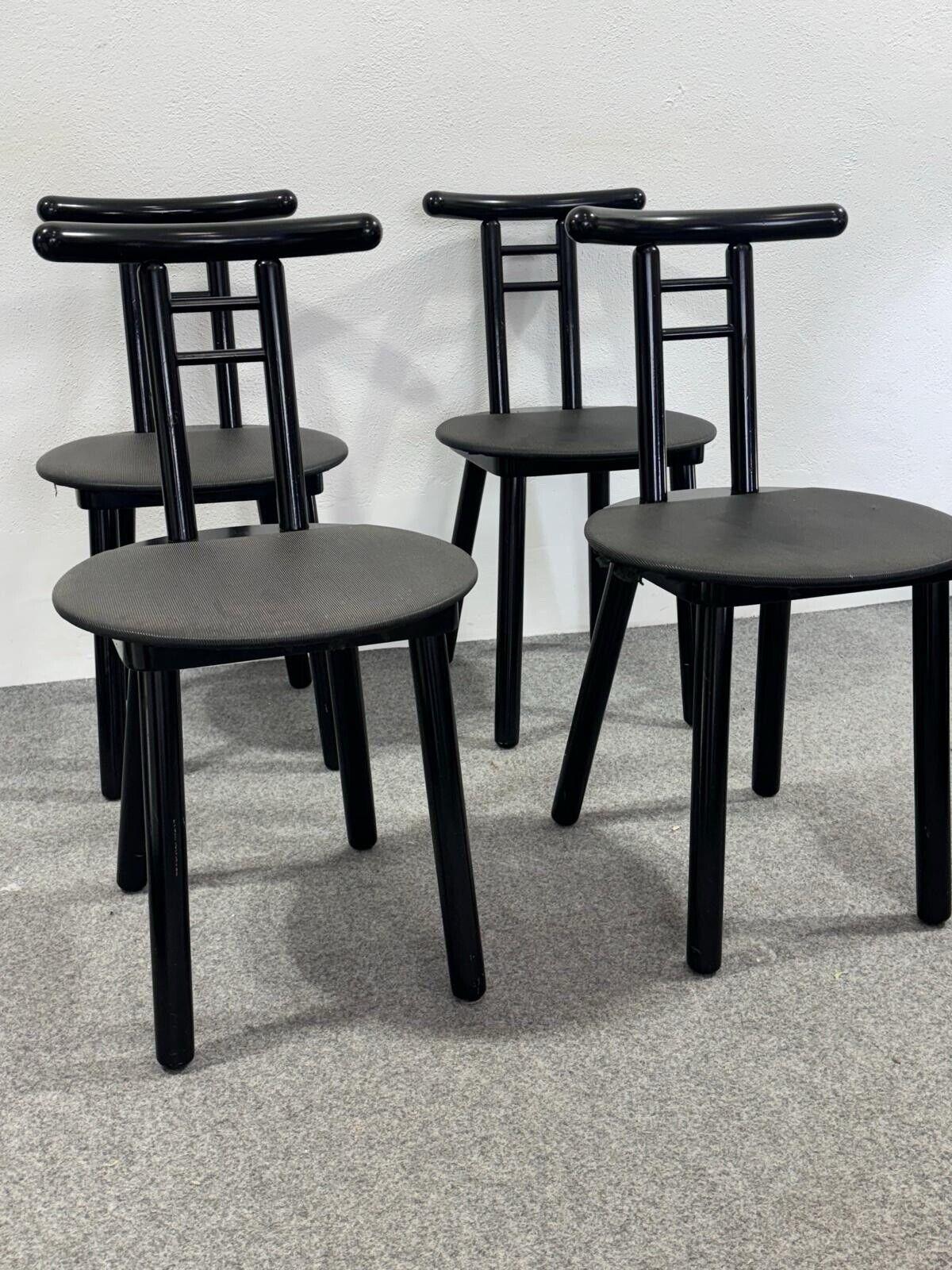 Satz von 4 Stühlen Postmoderner Memphis-Stil Italienisches Design 1980er Jahre im Angebot 4
