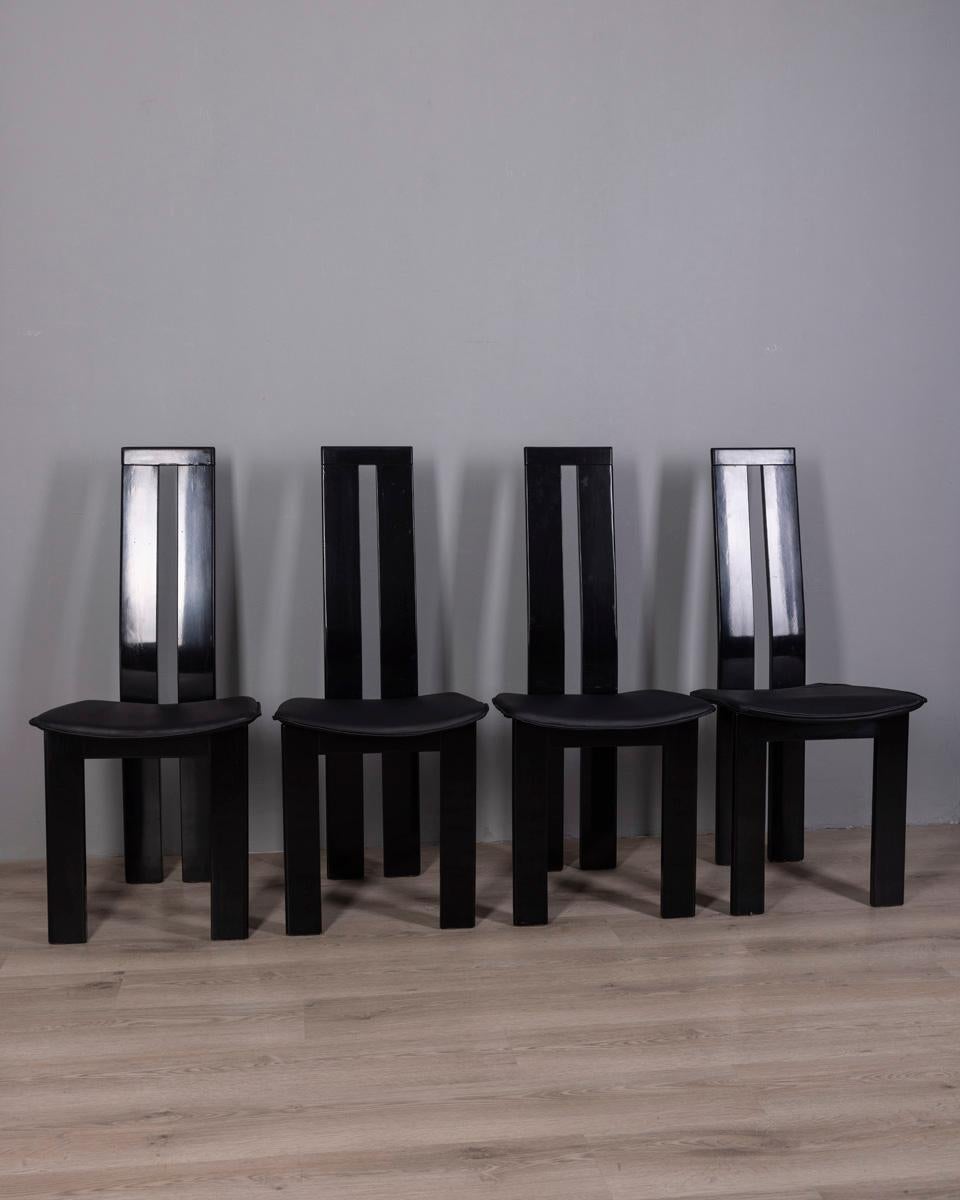 Set 4 sedie vintage anni 70 in legno e pelle design Pietro Costantini per Ello (Moderne der Mitte des Jahrhunderts) im Angebot