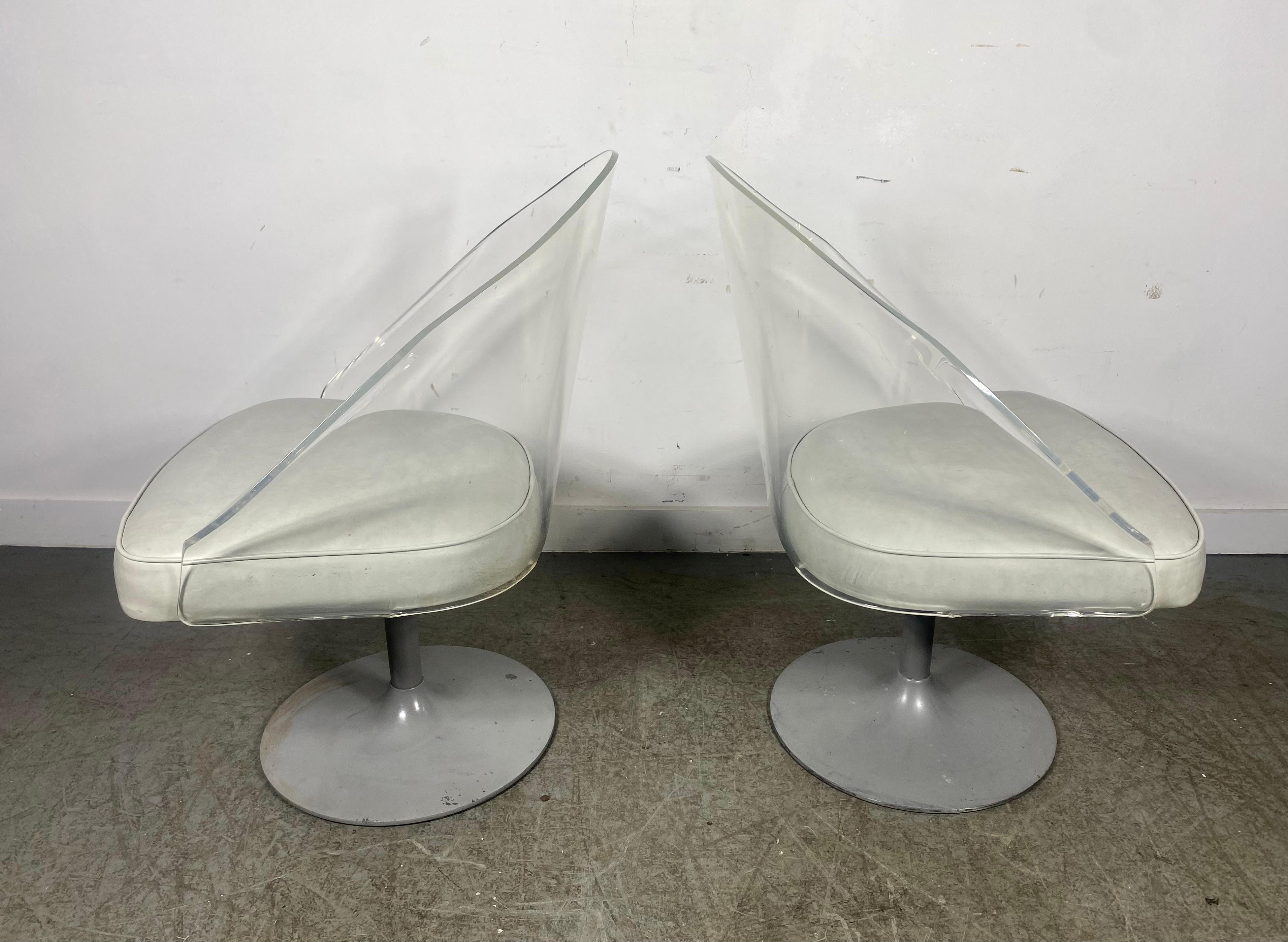 Set 4 Space Age Lucite Swivel Dining / Lounge Chairs , manner of Laverne For Sale 2
