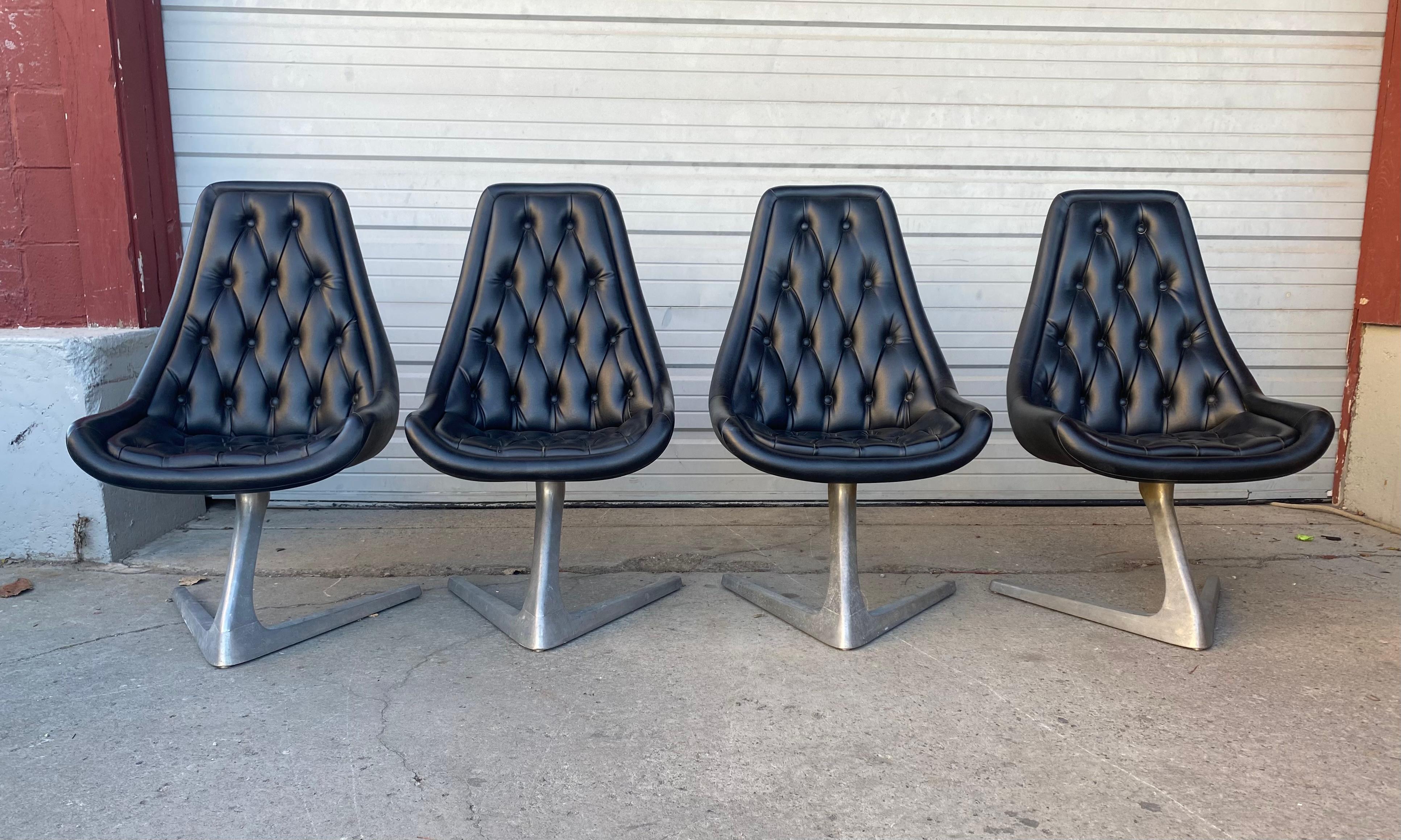 Set 4 Star Trek Chromcraft Sculpta Unicorn Chair V-Shaped Base In Good Condition In Buffalo, NY