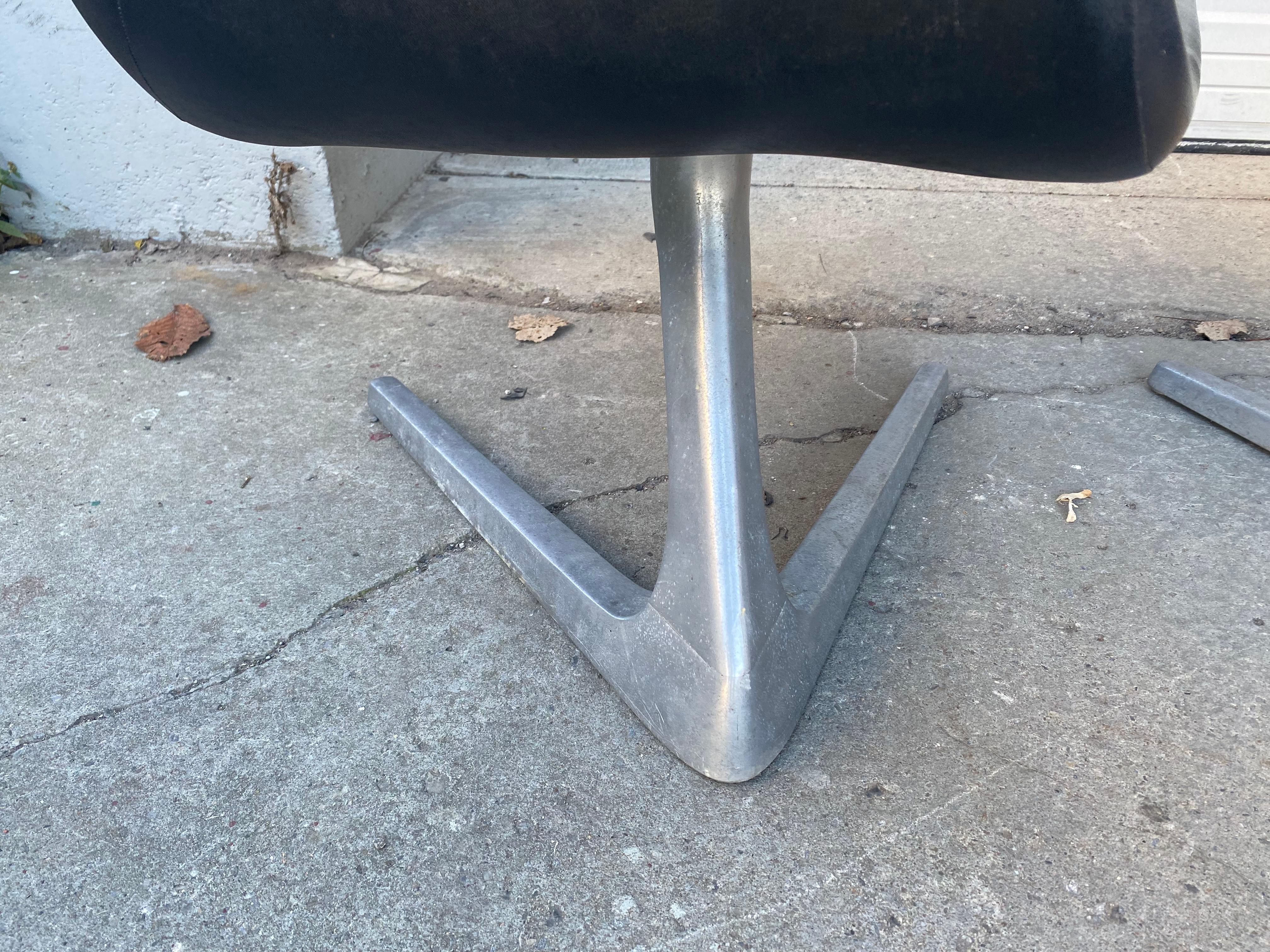 Mid-20th Century Set 4 Star Trek Chromcraft Sculpta Unicorn Chair V-Shaped Base
