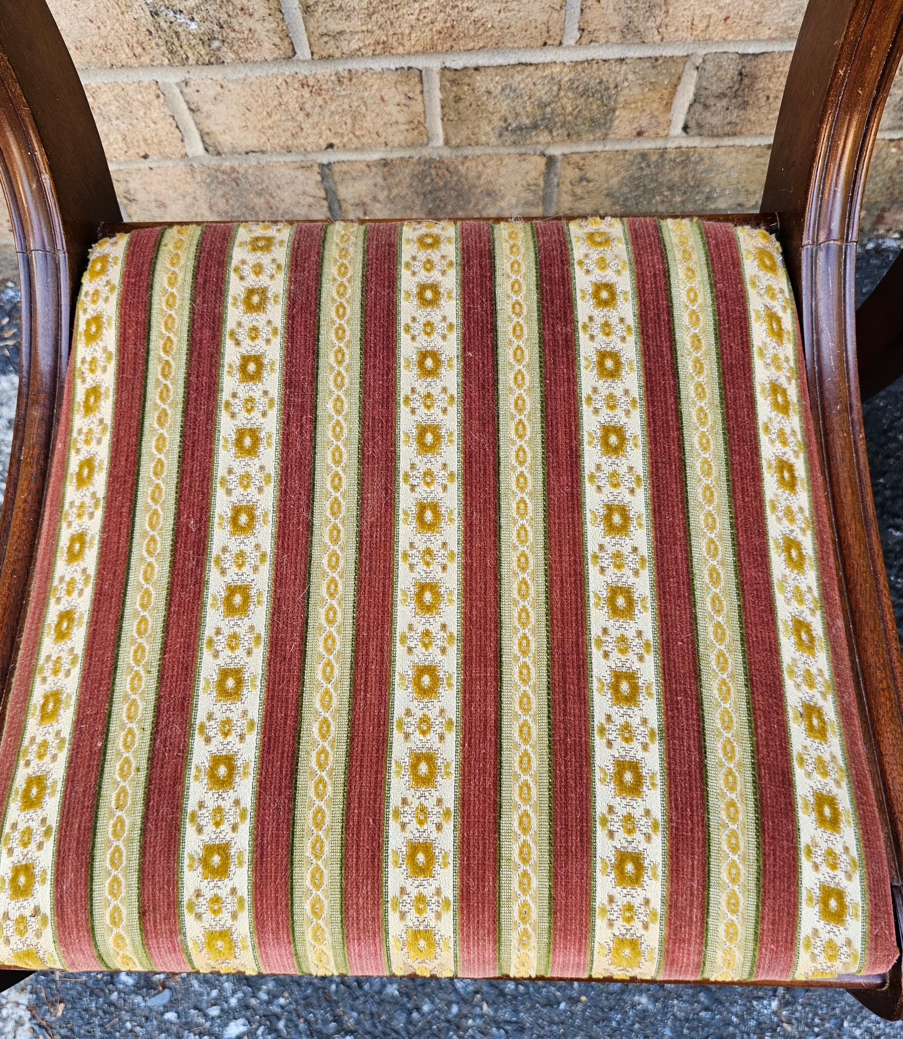 20th Century Set 4 Stijlvorm Meubelen Duncan Phyfe Mahogany and Upholstered Seat Side Chairs For Sale