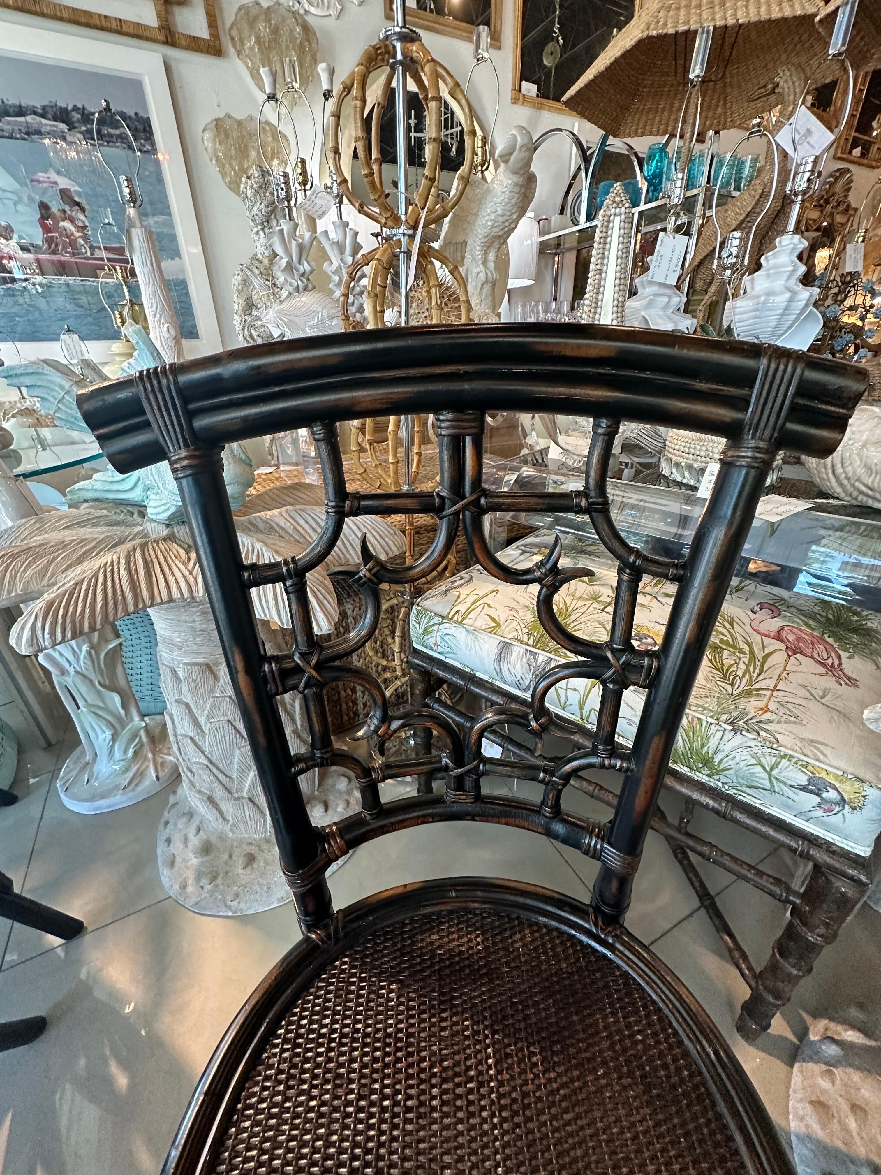 Set 4 Vintage Woven Rattan Chippendale Fretwork Fret Side Dining Chairs For Sale 3