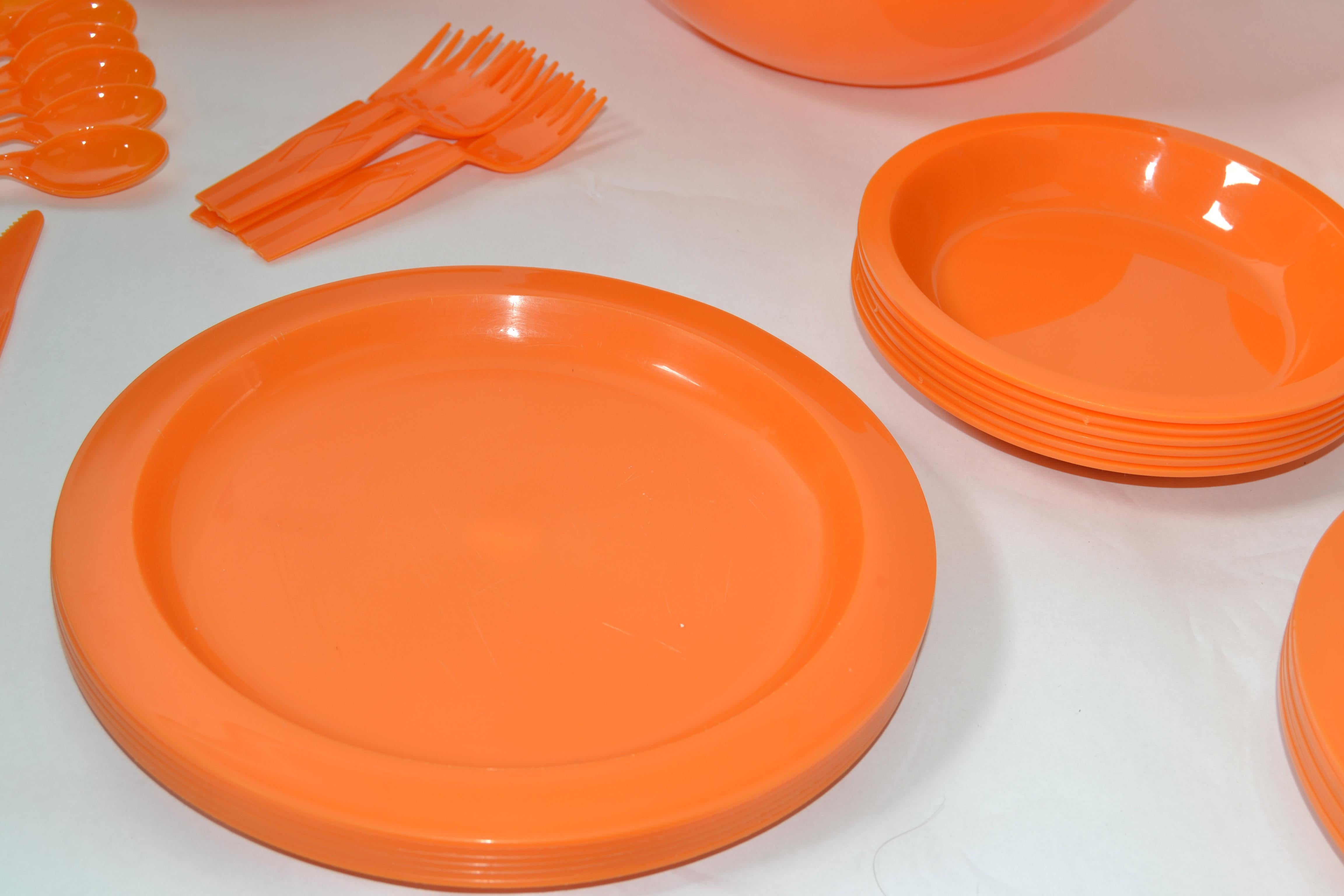 Set 45 Ingrid Chicago Nesting Picnic Serving Tableware 6 Place Setting Space Age For Sale 2